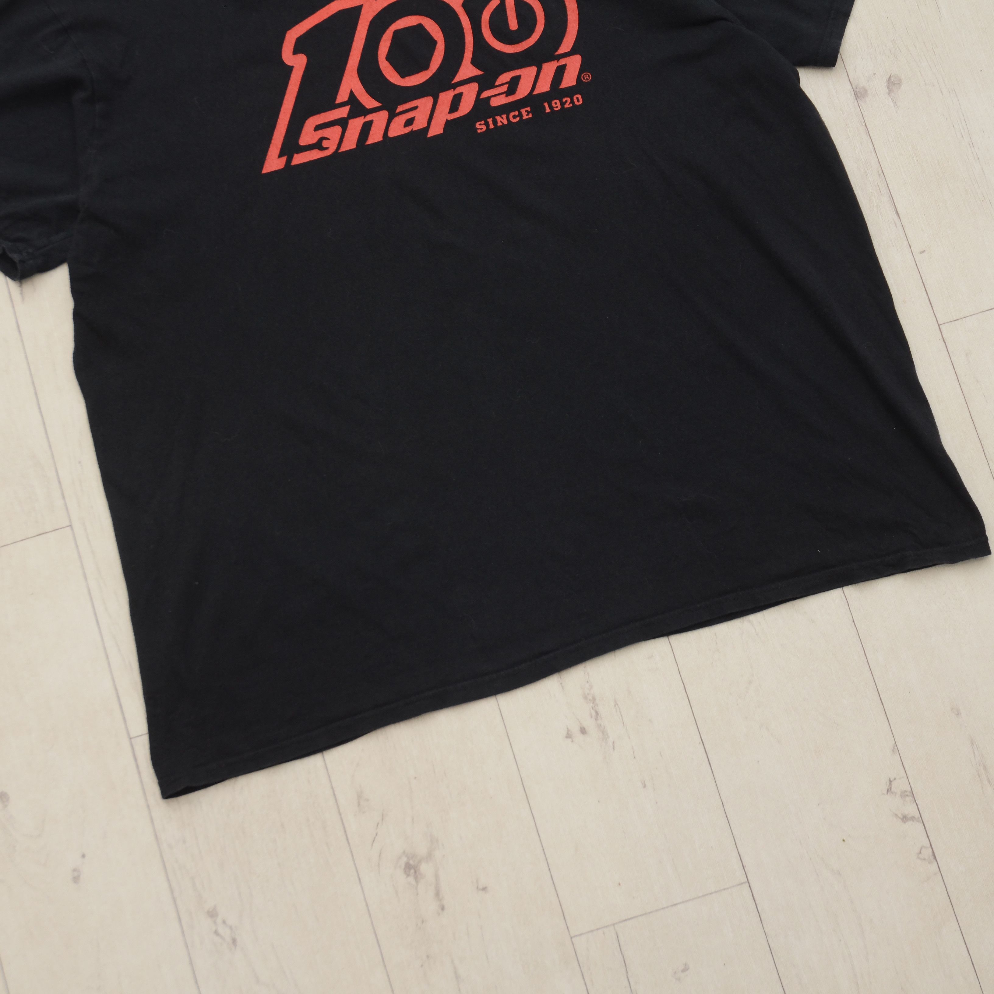 Hanes × Vintage Snap On Tools Hanes 2XL-XL T-Shirt Vintage 100th Anni Logo Size US XXL / EU 58 / 5 - 4 Thumbnail