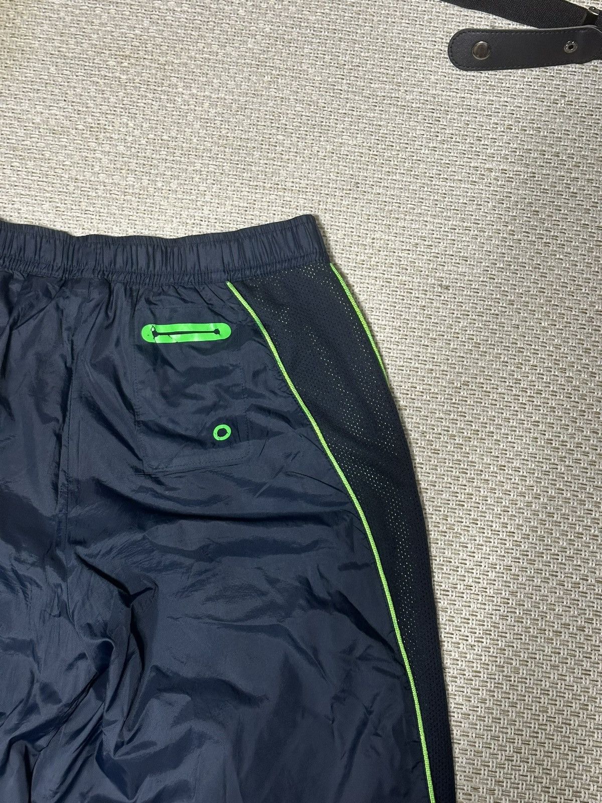 Nike 00’s NIKE AIRPOD TRACKSUIT set up Size US L / EU 52-54 / 3 - 11 Thumbnail