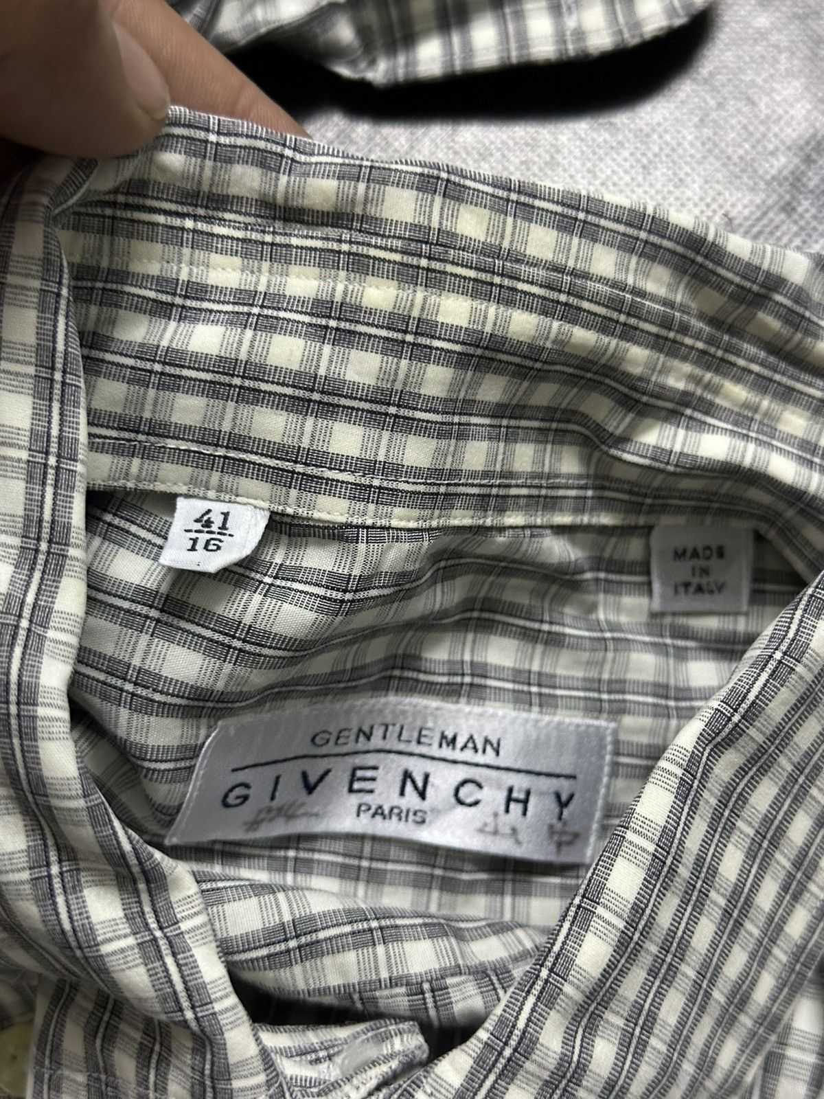 Givenchy 1990-Givenchy Gentleman 41-16 Made in Italy Button-Up Size US L / EU 52-54 / 3 - 8 Thumbnail