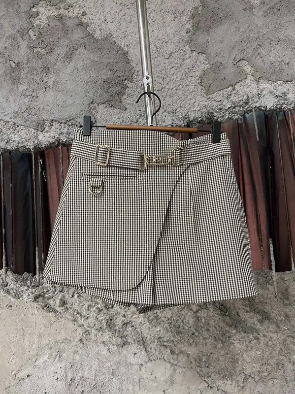 Fendi FENDI Summer Houndstooth Women's Shorts 0089 Size 28" / US 6 / IT 42 - 1 Thumbnail