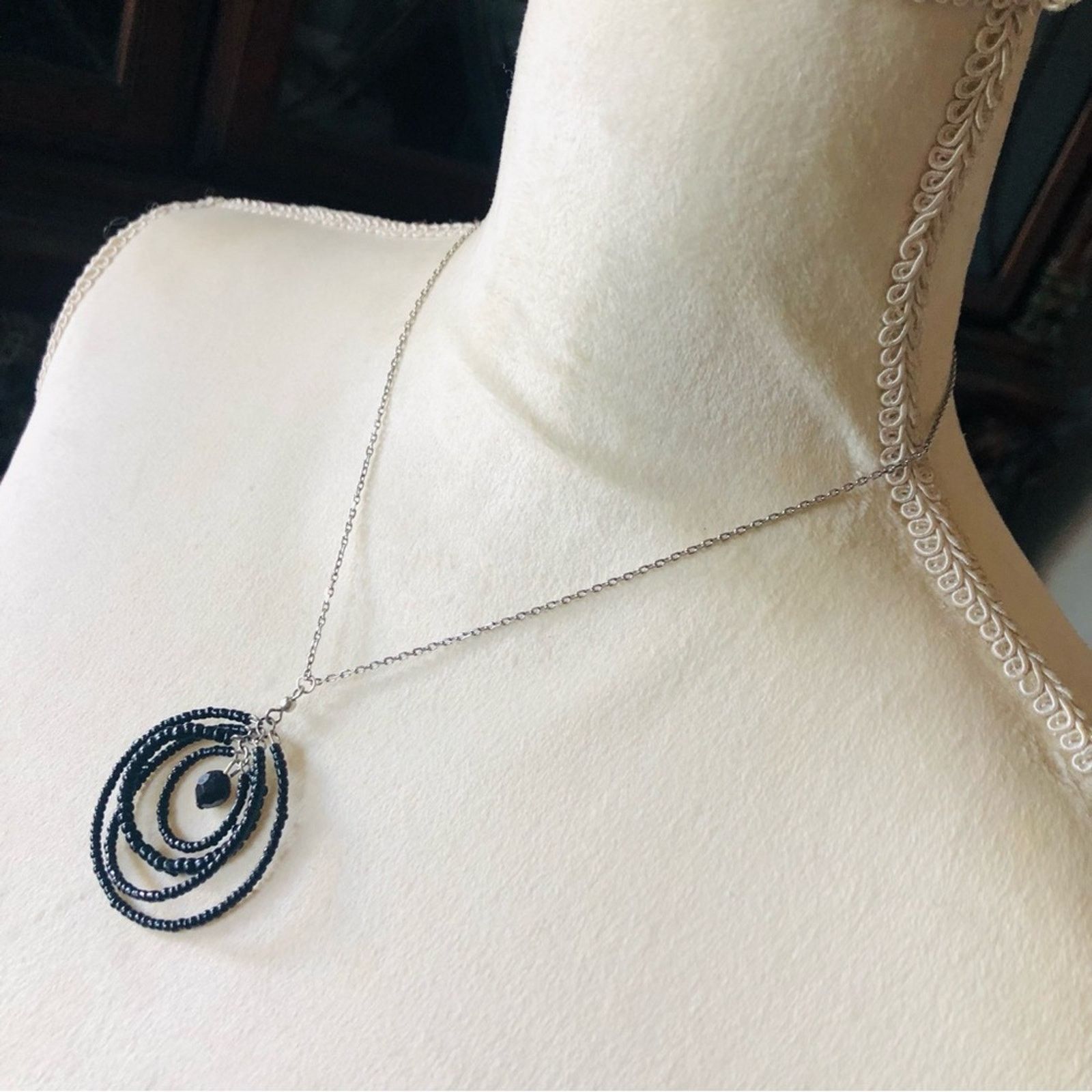 Handmade Hand crafted seed bead spiral globe necklace Size ONE SIZE - 4 Thumbnail