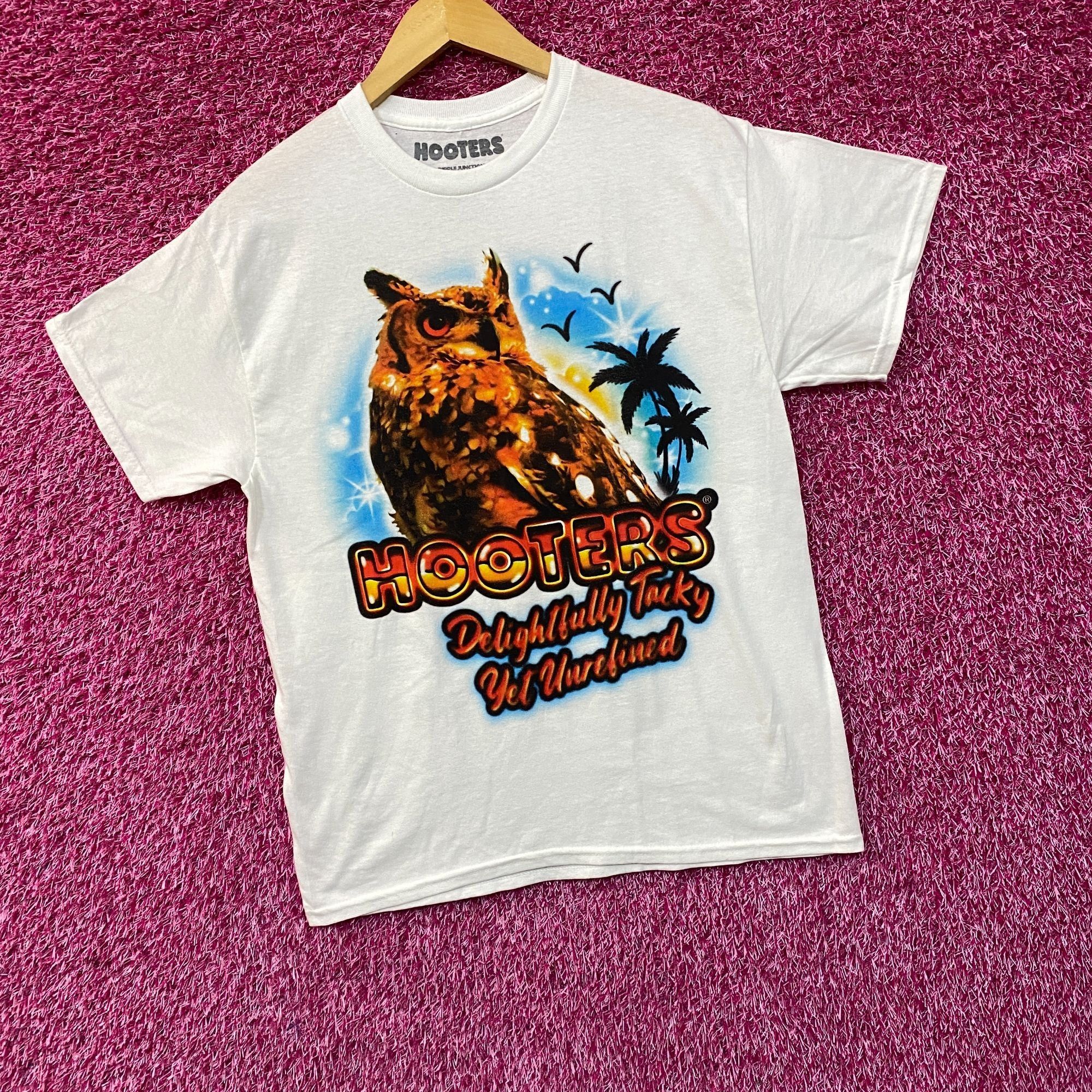 Ripple Junction Hooters Delightfully Tacky Yet Unrefined T-Shirt Medium Size US M / EU 48-50 / 2 - 3 Thumbnail