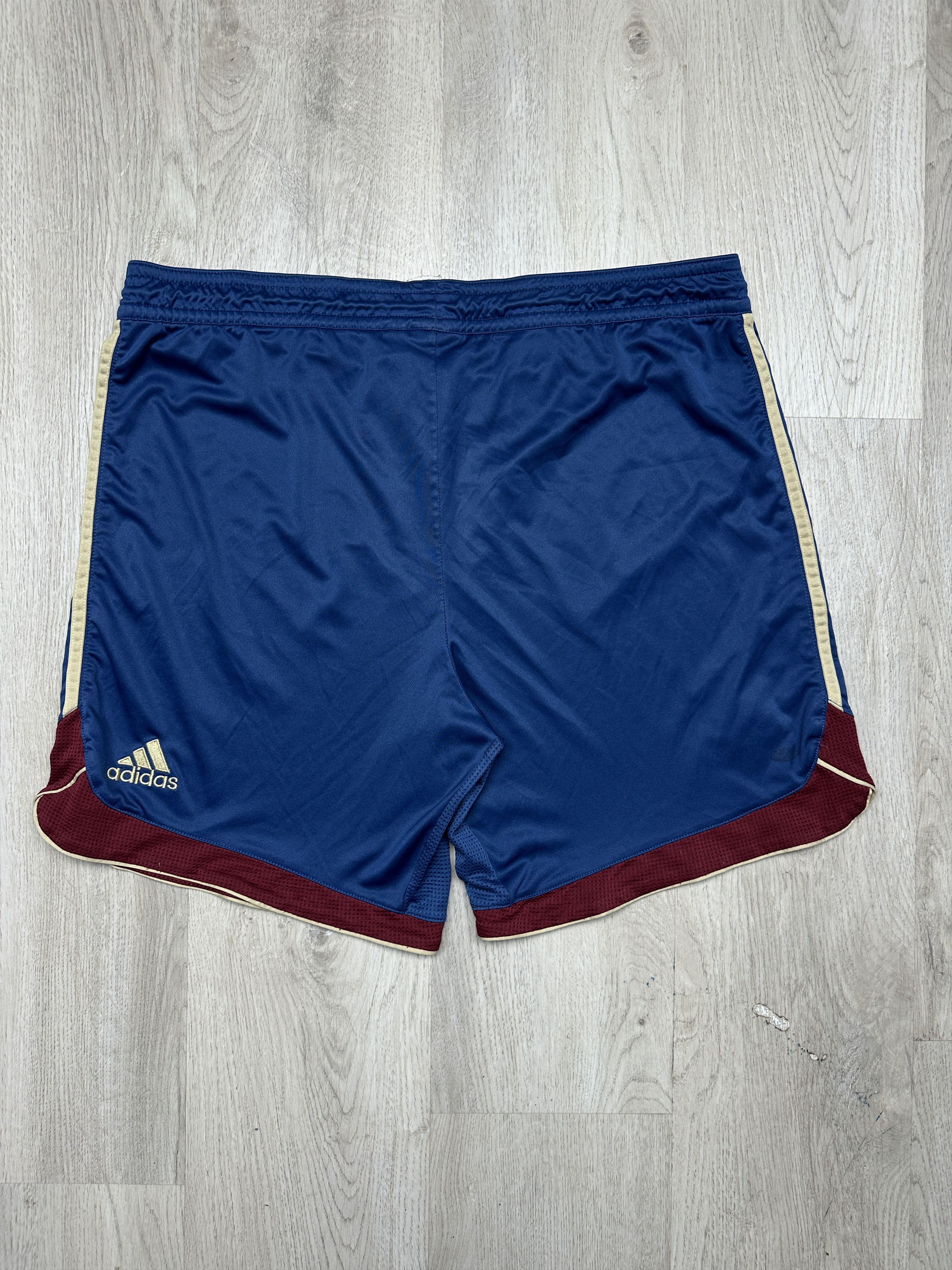 Adidas Newcastle United Adidas Vintage Mens Football Shorts Size US 36 / EU 52 - 8 Thumbnail