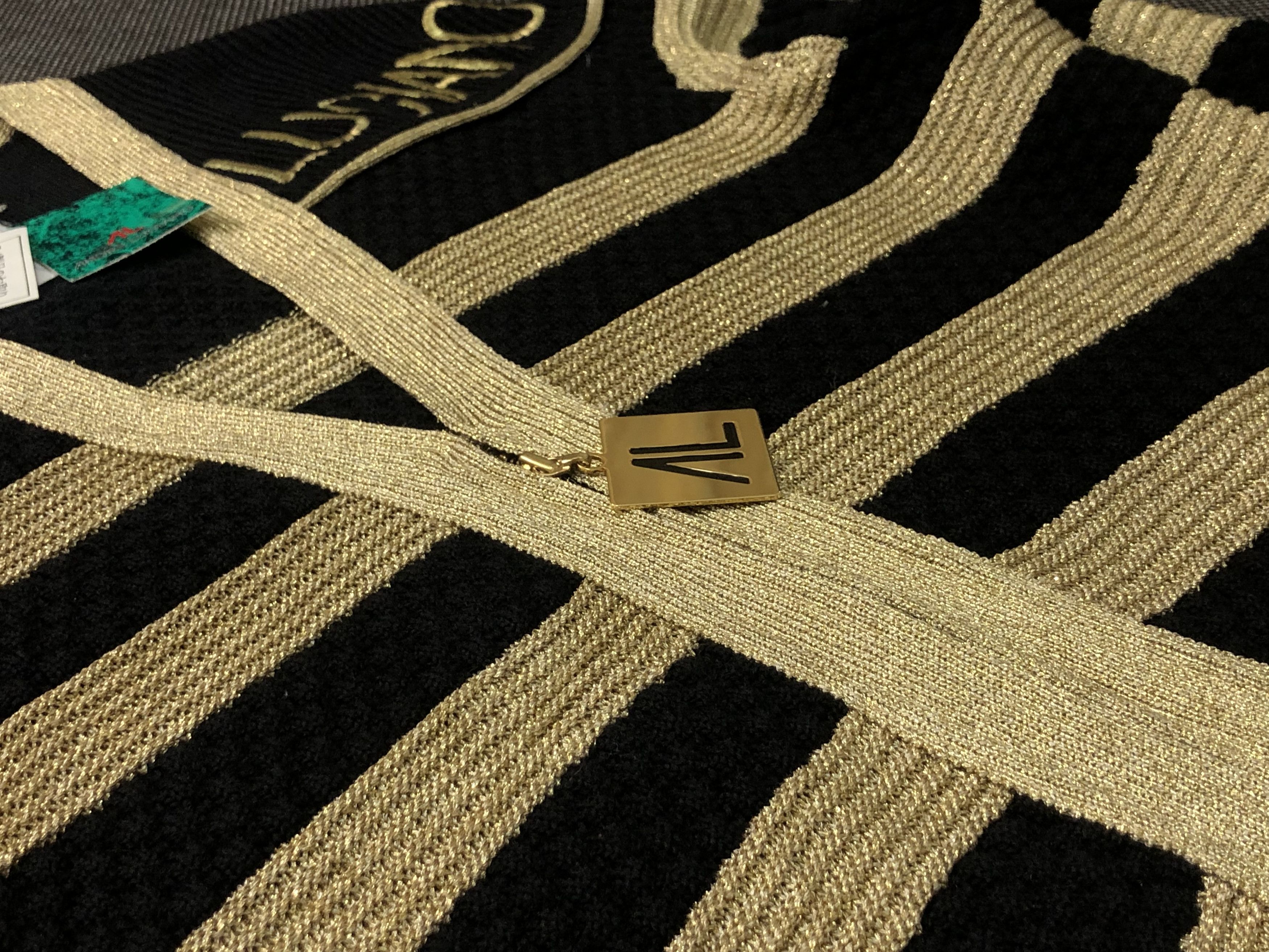 Andreluciano × Vintage RARE🔥VINTAGE 90’S ANDRELUCIANO GOLD GLITTER WOOL KNIT Size US M / EU 48-50 / 2 - 8 Thumbnail