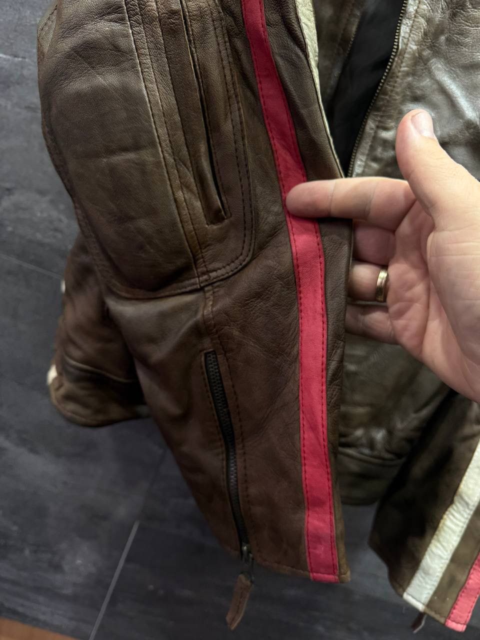 Vintage Aviatrix Men's Real Leather Brown Patch Racing Biker Jacket Size US XL / EU 56 / 4 - 11 Thumbnail