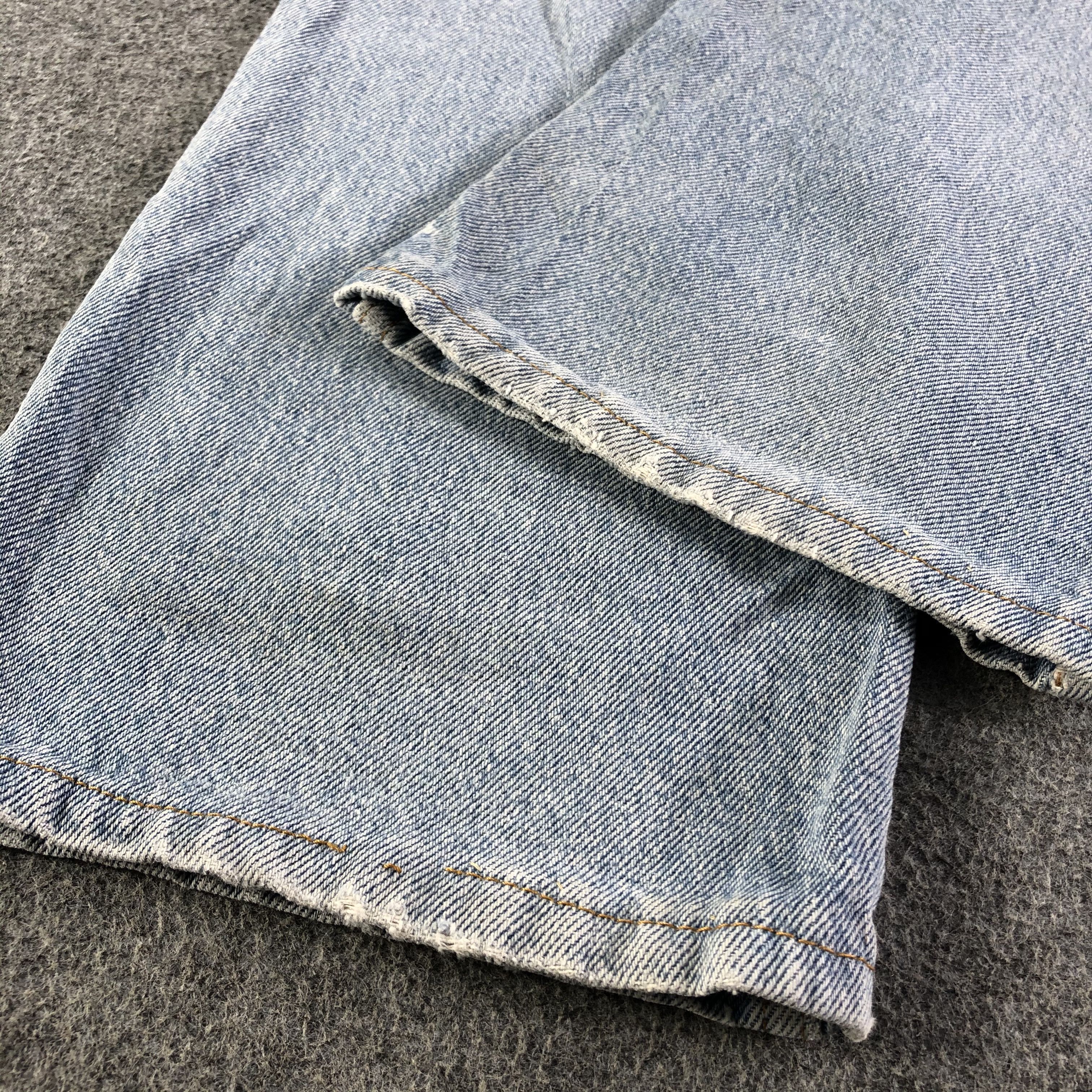 Levi's Vintage 90s Blue Wash Levis 505 Jeans-J3067 Size US 31 - 6 Thumbnail