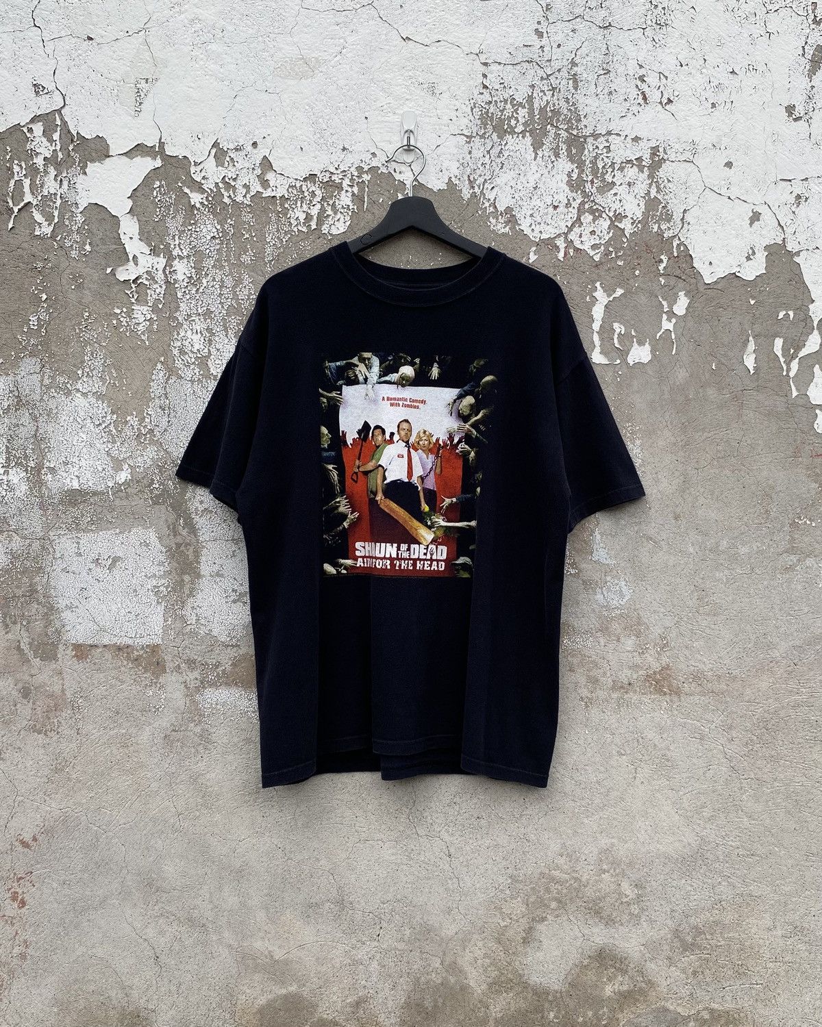 Vintage “RARE” Vintage 2004 Shaun Of The Dead Movie Promo Tee Size US L / EU 52-54 / 3 - 2 Thumbnail