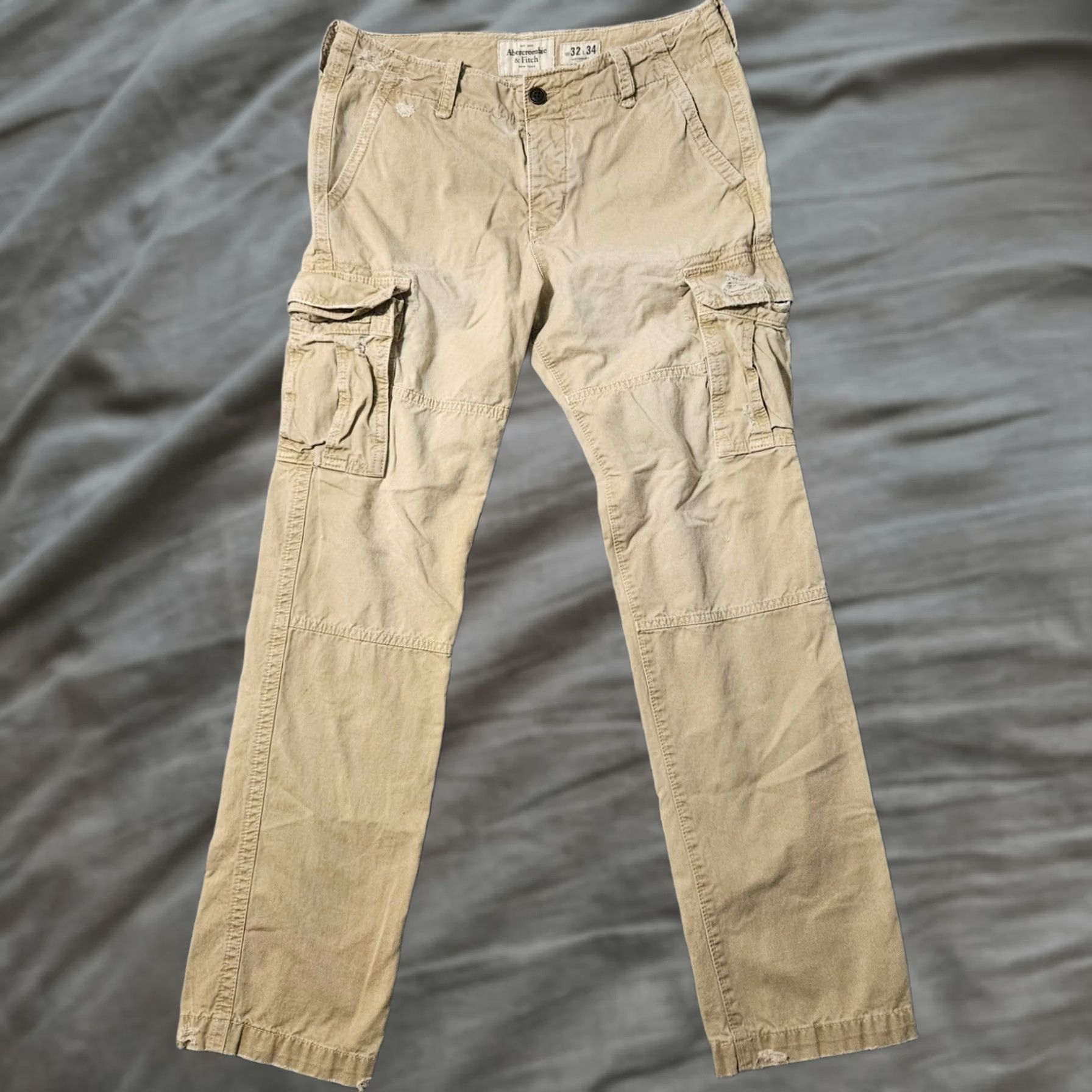 Abercrombie & Fitch Abercrombie & Fitch Cargo Pants Men's Size 32 x 34 Khaki Tan Distressed Cotton Size US 32 / EU 48 - 1 Thumbnail