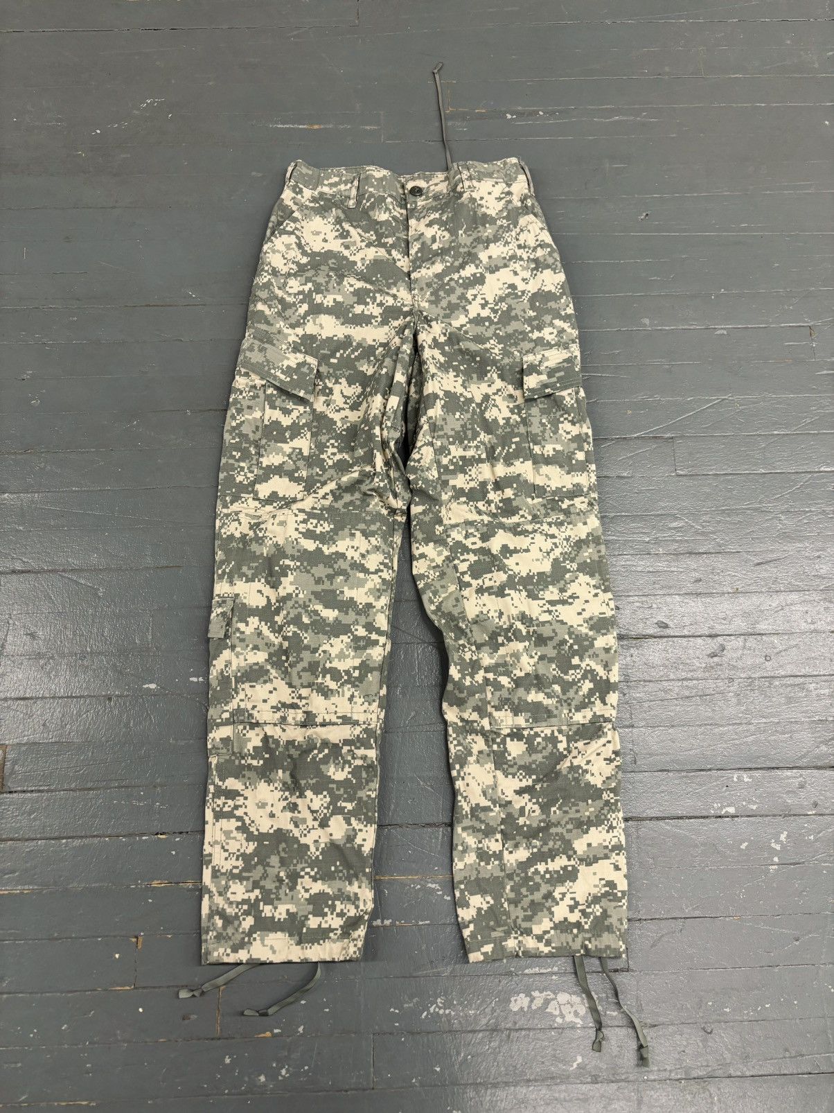 Vintage Vintage US military cargo baggy pants Size US 27 - 2 Thumbnail