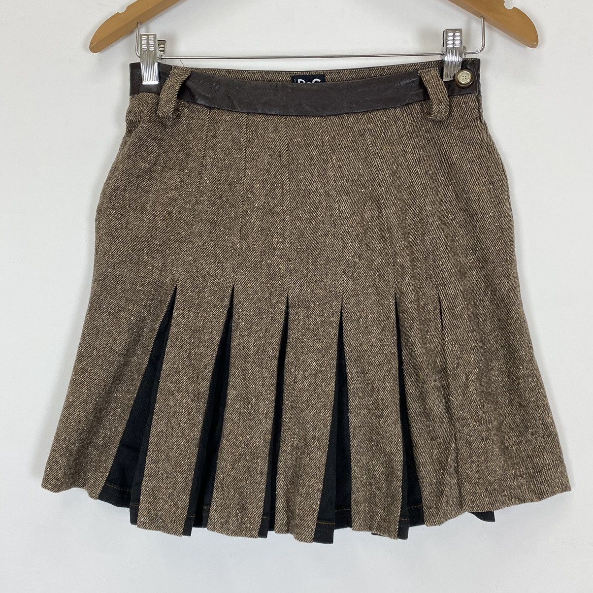 Designer × Dolce & Gabbana ✨Dolce & Gabbana wool skirt Size 26" / US 2 / IT 38 - 3 Thumbnail