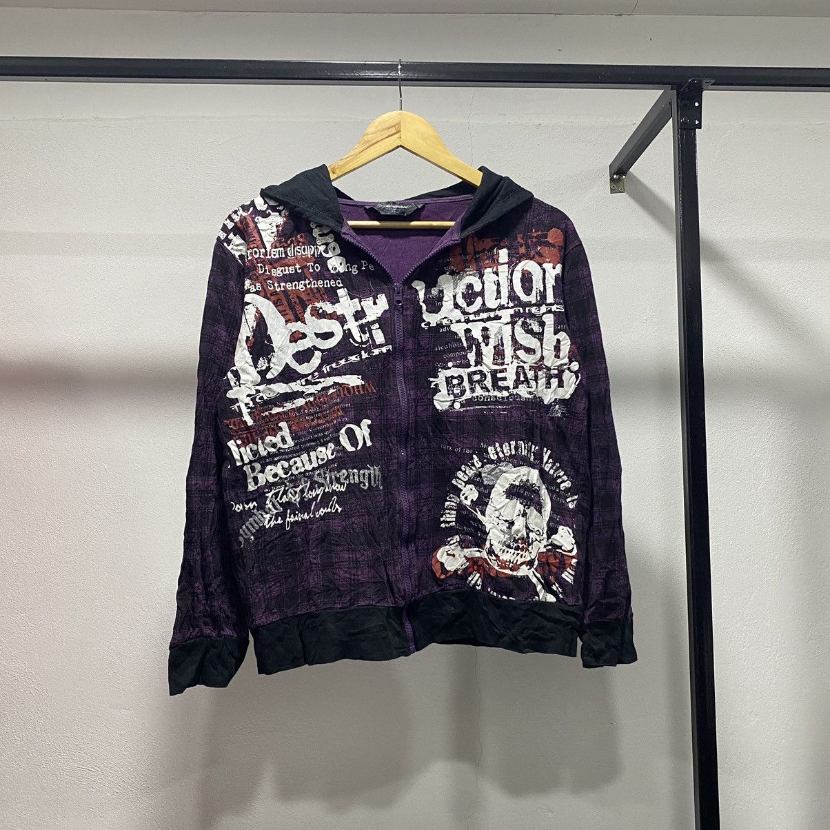 Vintage 💥FINAL DROP💥 Beaumere Poem Wording ZipHoodie Punk Skull Size US S / EU 44-46 / 1 - 1 Thumbnail
