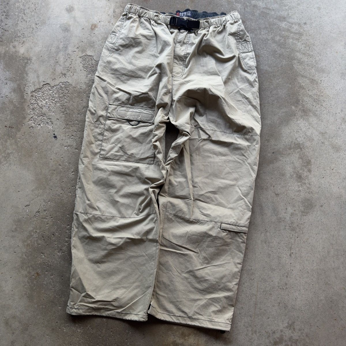 American Eagle Outfitters VINTAGE BAGGY NYLON CARGO PARACHUTE PANTS AMERICAN EAGLE XL Size US 36 / EU 52 - 8 Thumbnail