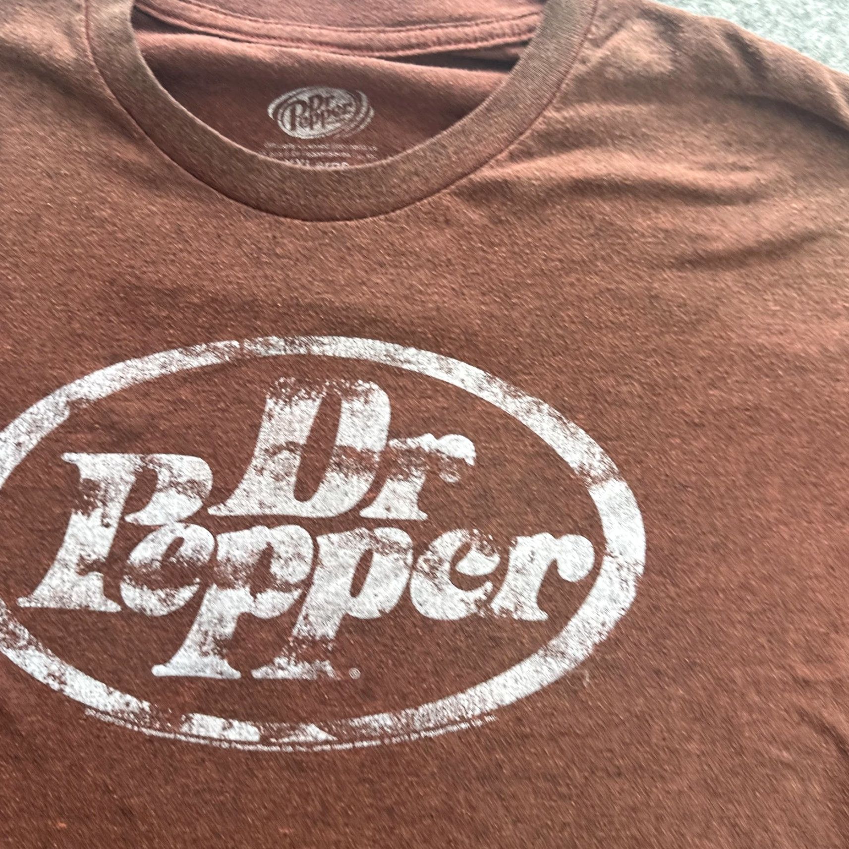 Vintage Dr Pepper Shirt Mens 2XL Brown Logo Graphic Tee Soft Poly Cotton Vintage Style Shirt Size US XXL / EU 58 / 5 - 7 Thumbnail