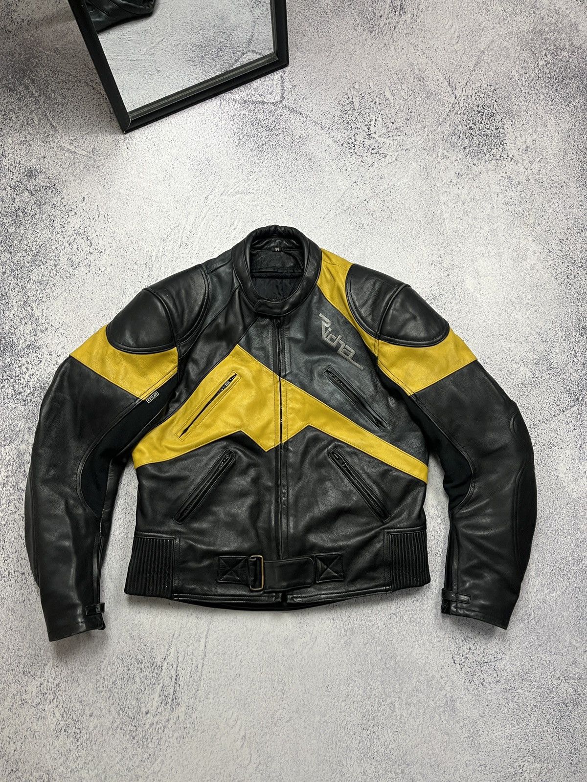 Genuine Leather Richa Black Moto Leather Jacket Vintage Racing Bike Size US S / EU 44-46 / 1 - 1 Thumbnail