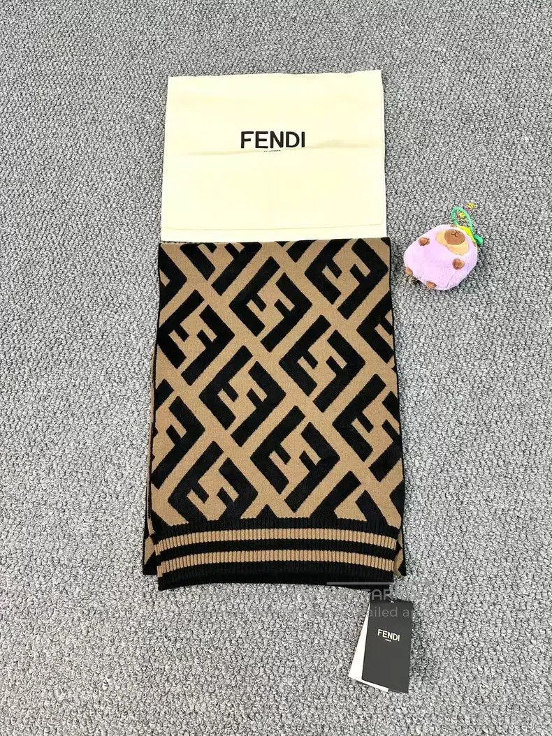 Fendi Fendi Classic Brown Monogrammed Monogram Logo Scarf Size ONE SIZE - 3 Thumbnail