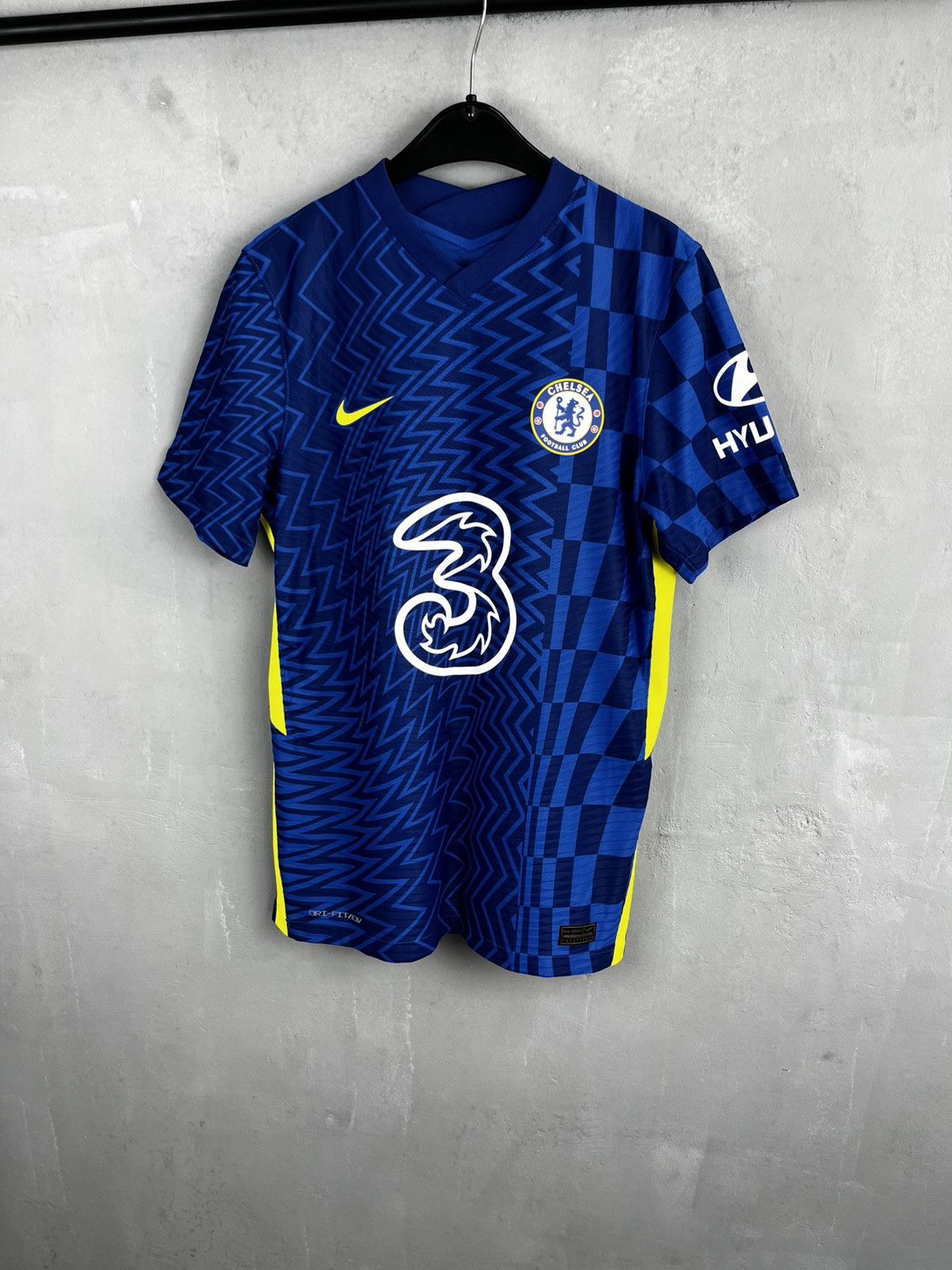 Chelsea Soccer Christian Pulisic Chelsea Nike Soccer Hyundai Jersey l Size US M / EU 48-50 / 2 - 3 Thumbnail