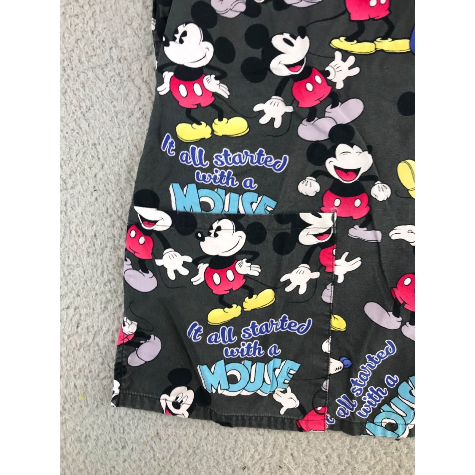 Disney Disney Mickey Mouse Scrub Top Women's Small Gray Printed Short Sleeve Pockets Size S / US 4 / IT 40 - 7 Thumbnail