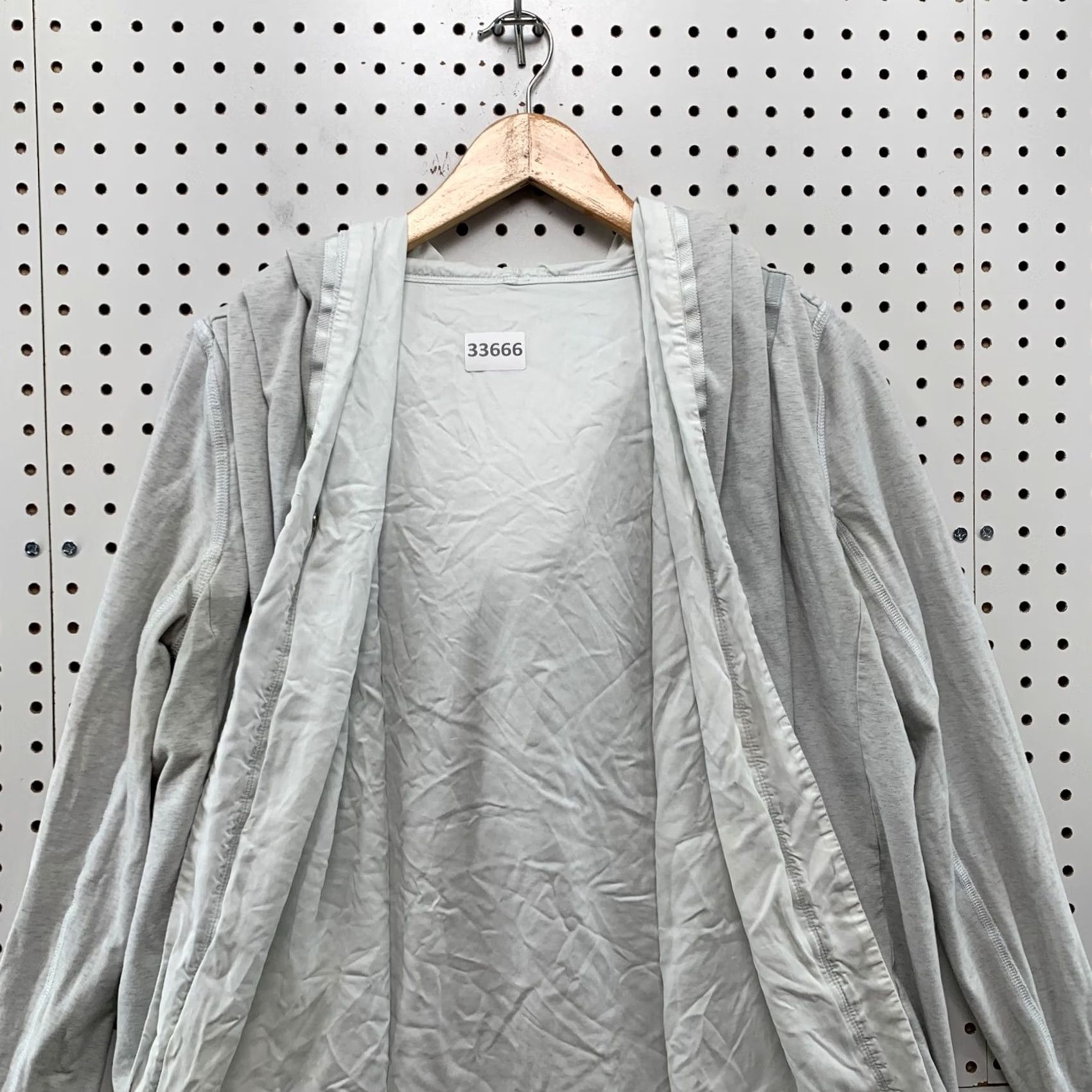 Lululemon Lululemon Hooded Wrap Sweatshirt Womens Size 8 Gray Casual Work Out Size M / US 6-8 / IT 42-44 - 3 Thumbnail