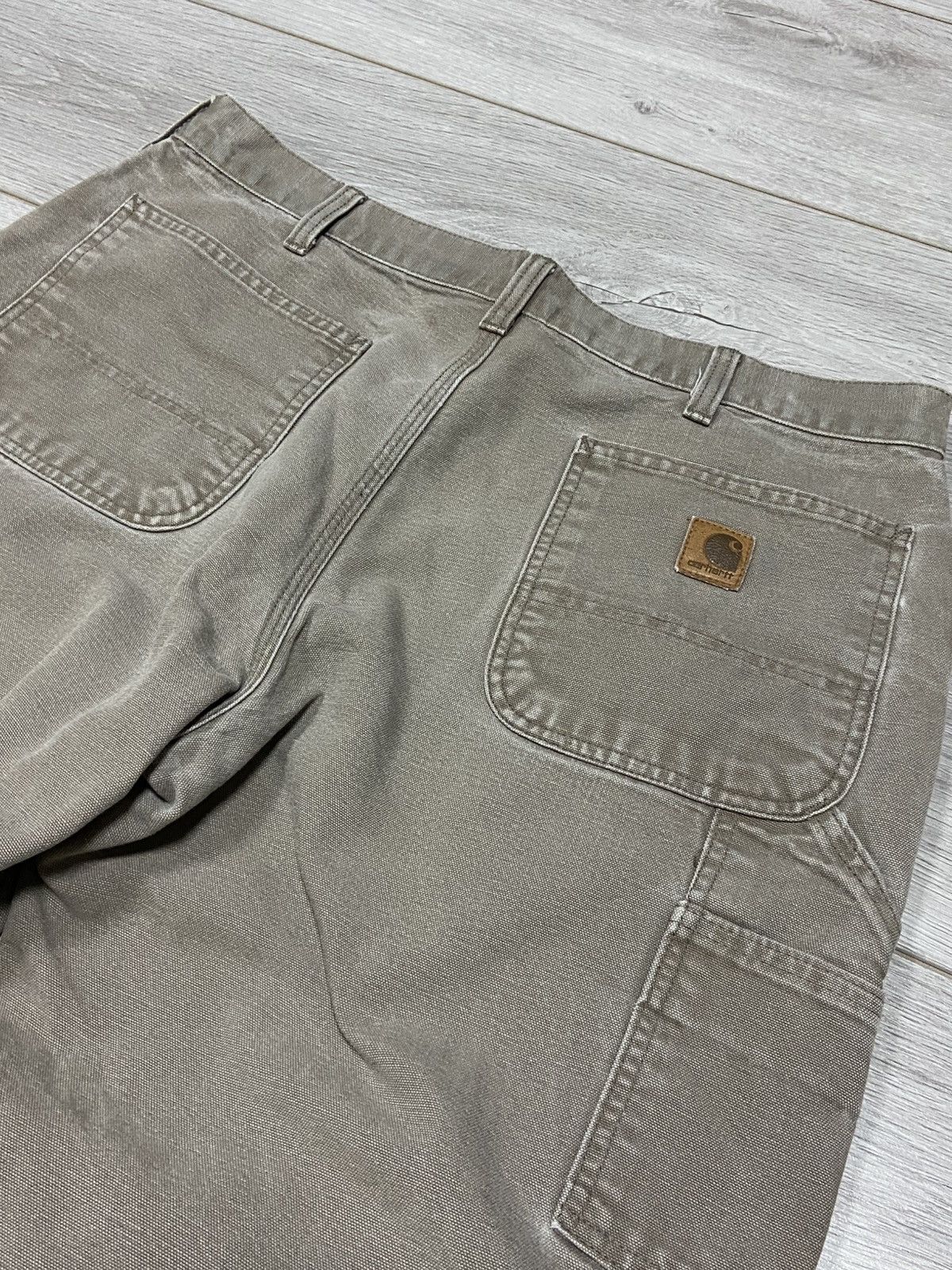 Carhartt Carhartt vintage work cargo pants distressed Size US 34 / EU 50 - 2 Thumbnail