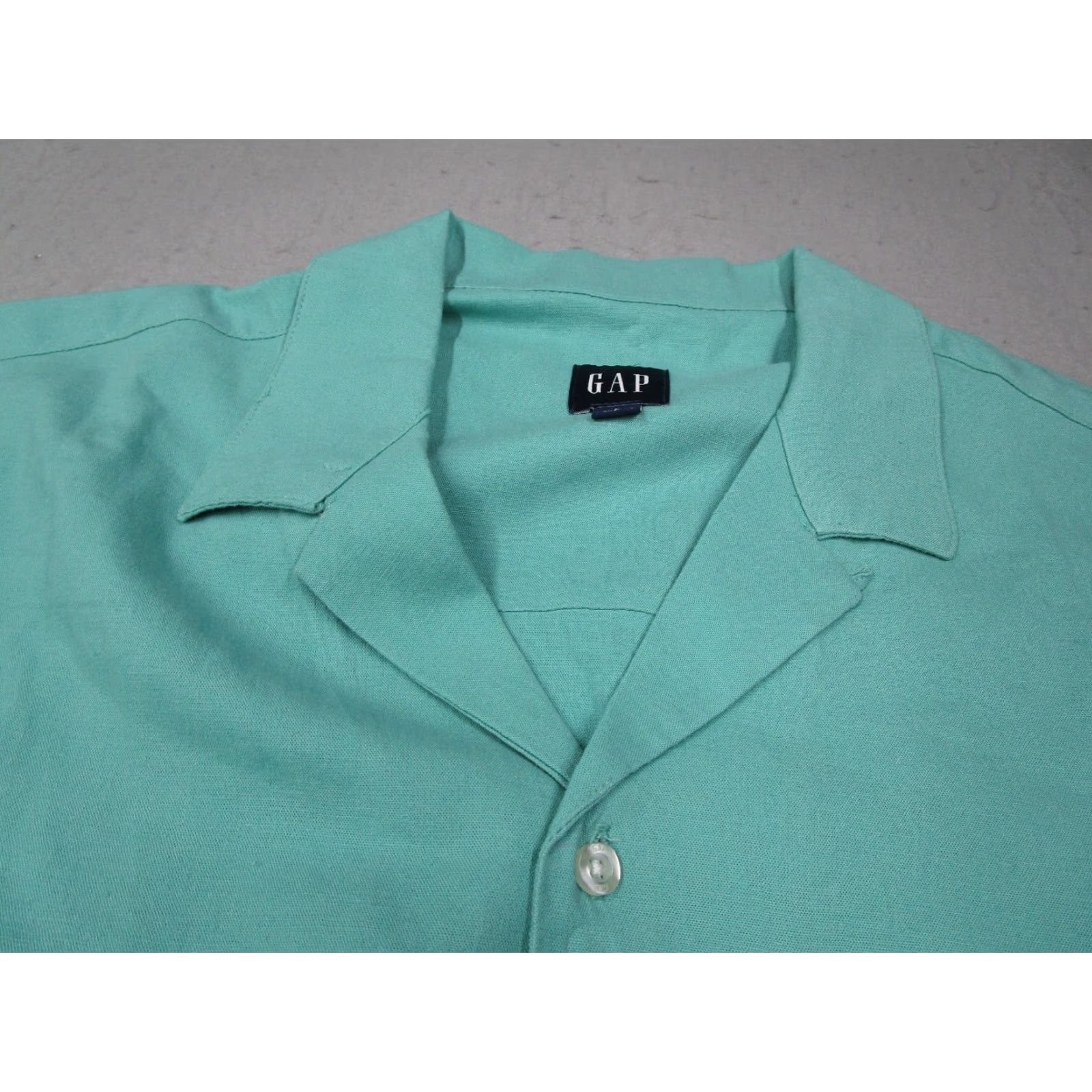 Gap VINTAGE Gap Men's Short Sleeve Button-Up Shirt Camp Hawaiian Linen Blend Casual Summer 90s Mens Large Green Size US L / EU 52-54 / 3 - 2 Thumbnail