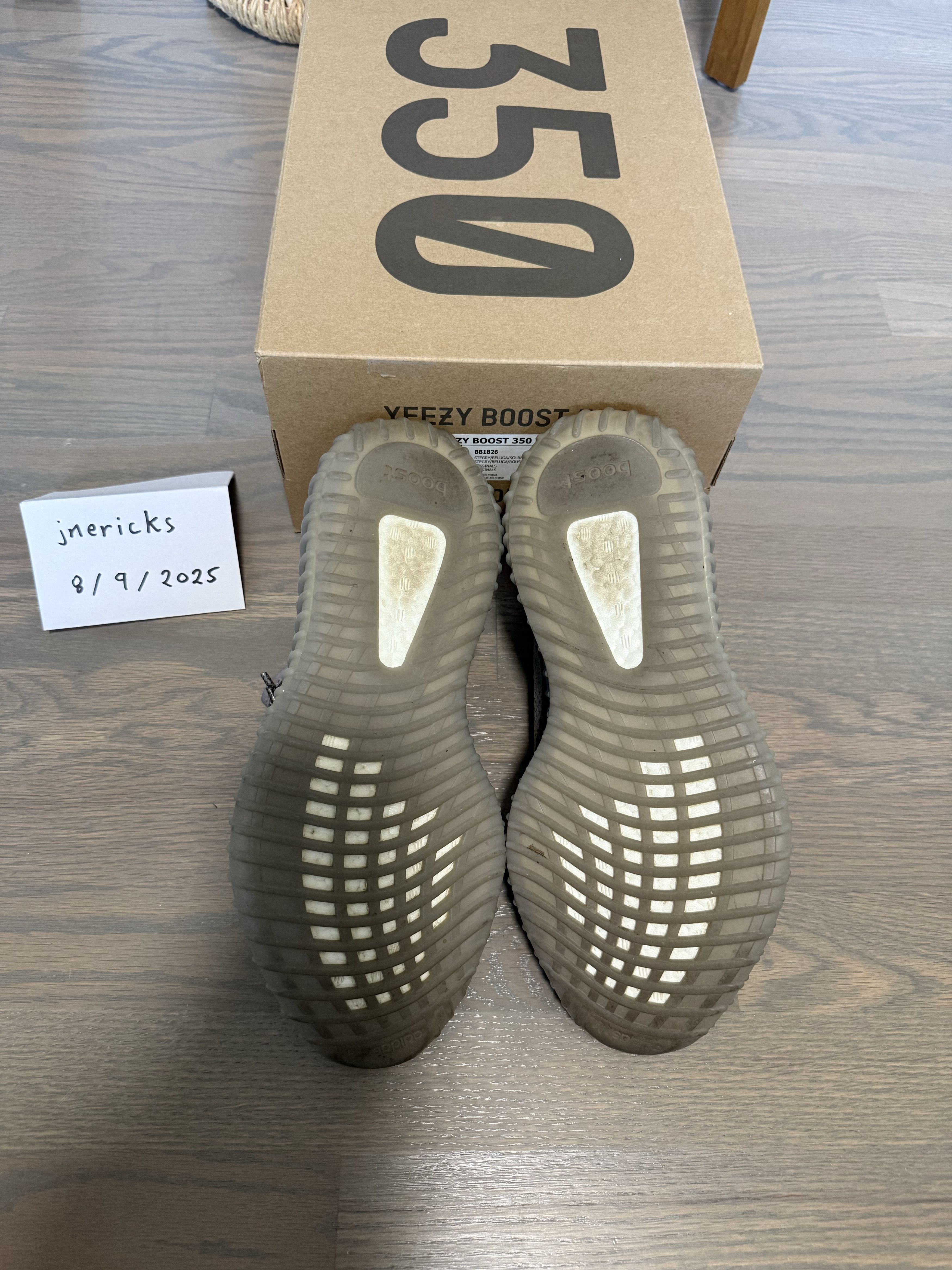 Adidas Yeezy Boost 350 V2 Beluga Size US 9.5 / EU 42-43 - 4 Thumbnail