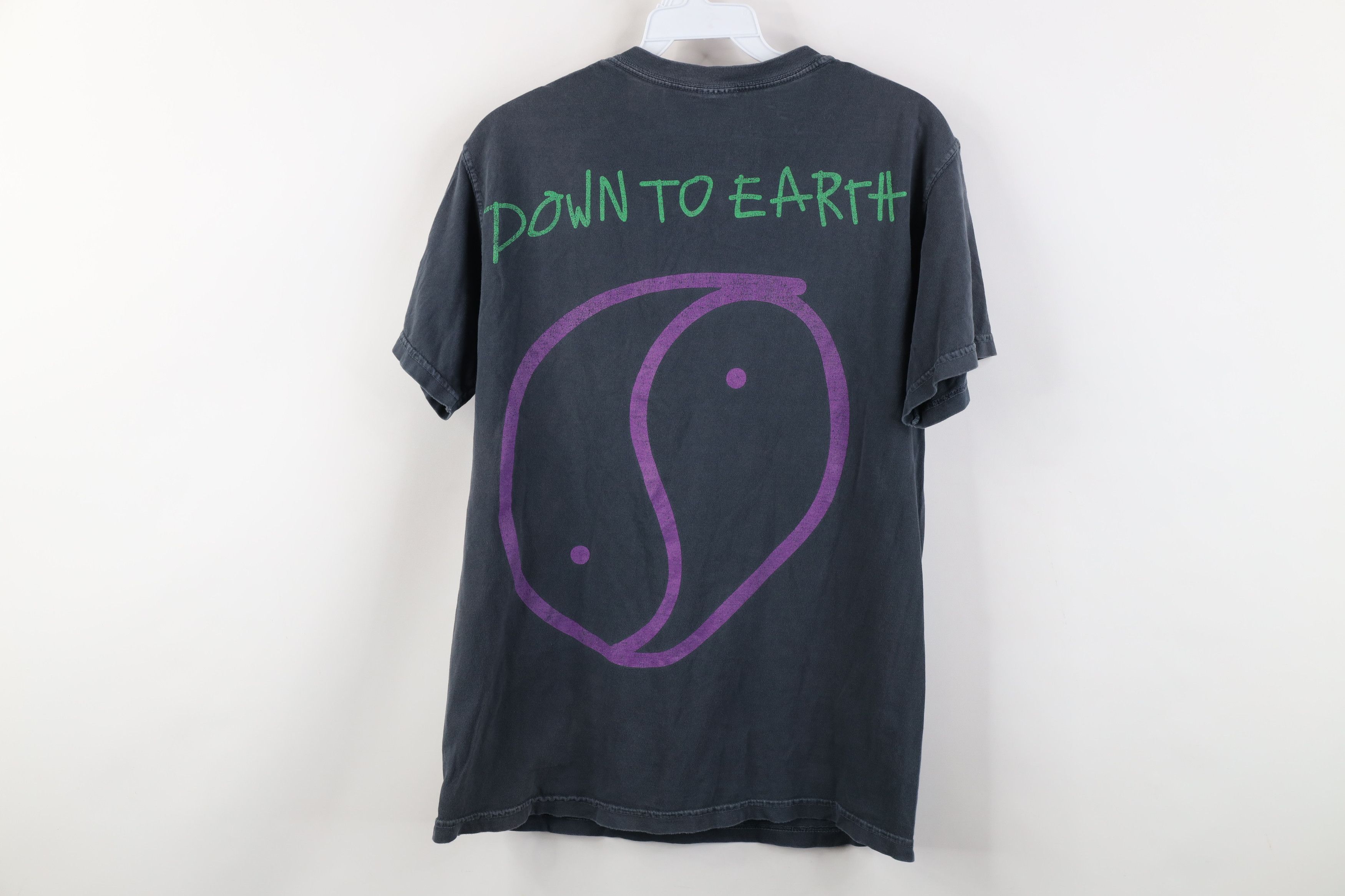 Vintage Astroworld Travis Scott Put On A Happy Face T-Shirt Gray Size US S / EU 44-46 / 1 - 13 Thumbnail