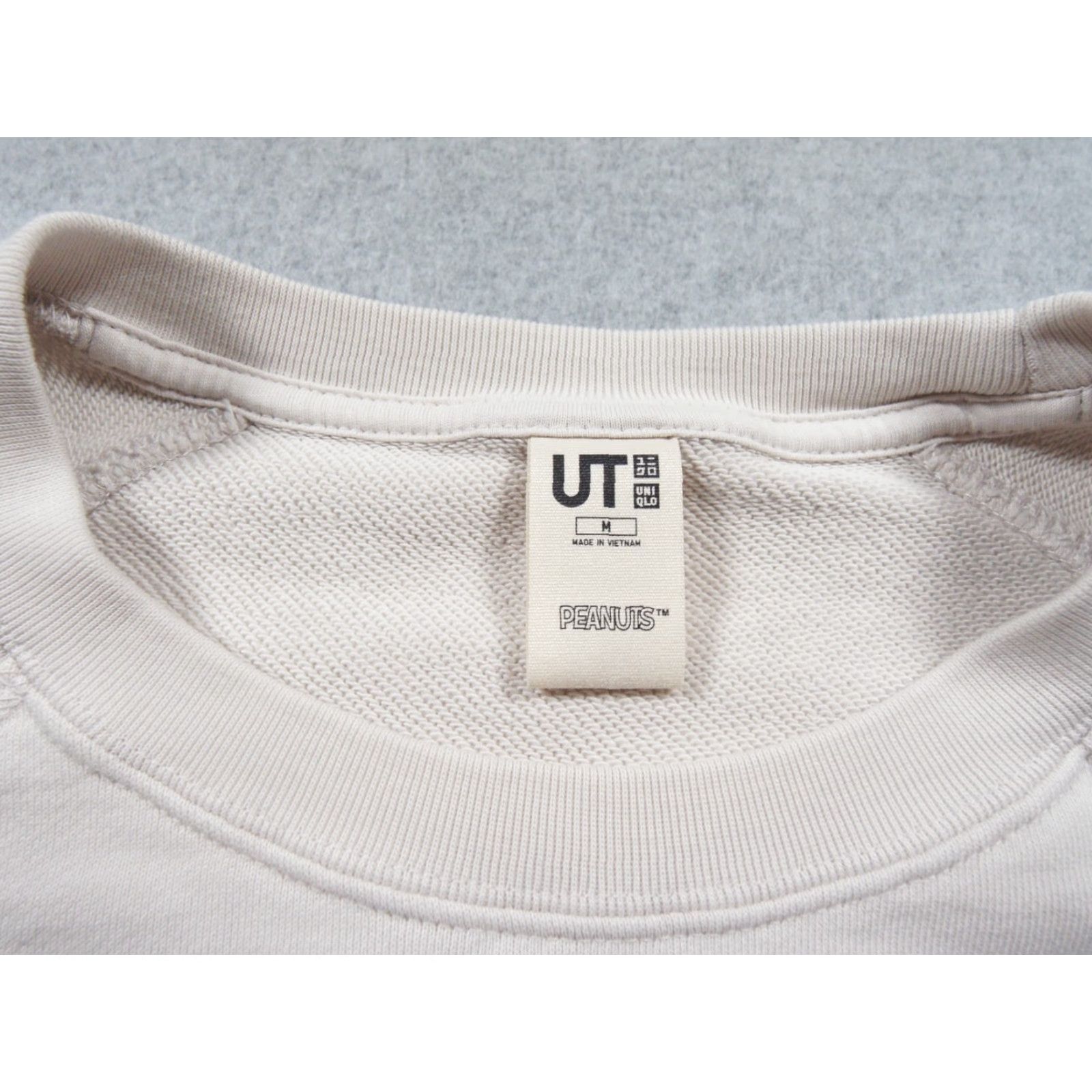 Uniqlo Uniqlo Sweatshirt Mens M White Crewneck Snoopy Peanuts Sweater Adult Size US M / EU 48-50 / 2 - 5 Thumbnail