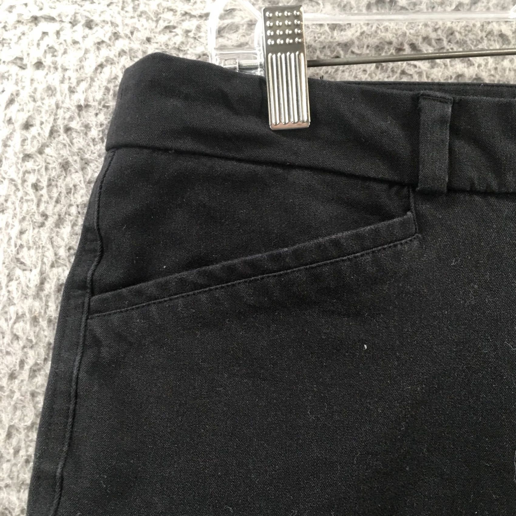 Banana Republic Banana Republic Cropped Jeans Womens 10 Black Zip Fly Mid Rise Slash Pockets Jeans Size 32" / US 10 / IT 46 - 3 Thumbnail