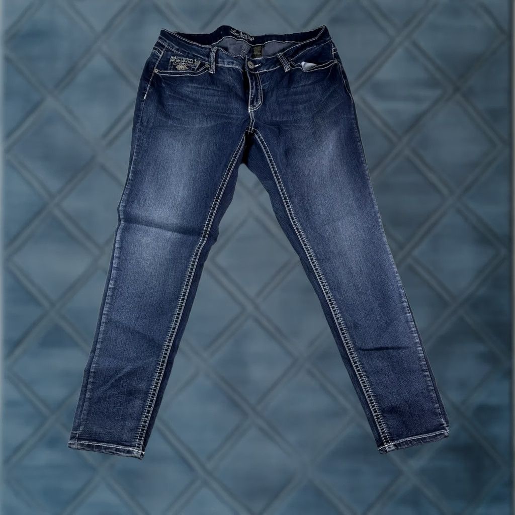 Vintage Love Indigo Premium Women's Jeans Dark Wash Embroidered Size 16W Cropped Slim Flying Denim Cotton Blend Regular Stretch Jeans Women Size 38" / US 16 / IT 52 - 1 Thumbnail