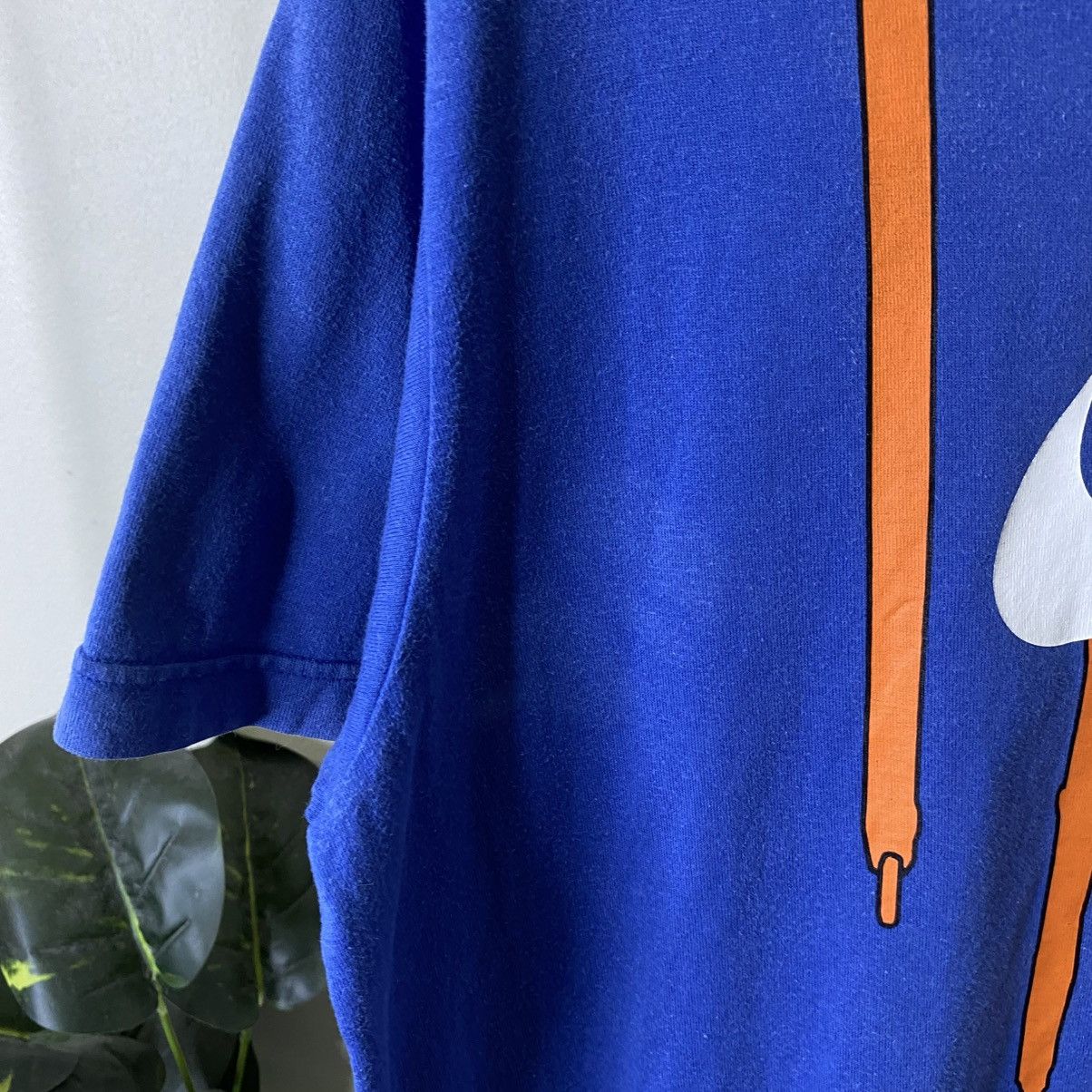 Nike Vintage 2000s Nike Rare Graphic T Shirt Size US L / EU 52-54 / 3 - 3 Thumbnail