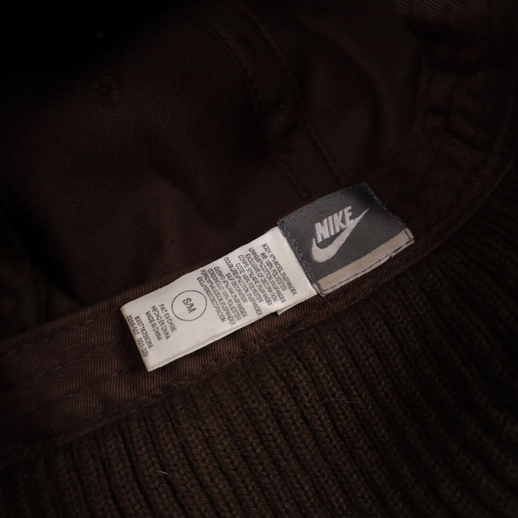 Nike VINTAGE Nike Textured Swoosh Snow Hat Hat Men M Brown S/M 9/10 Size ONE SIZE - 5 Thumbnail