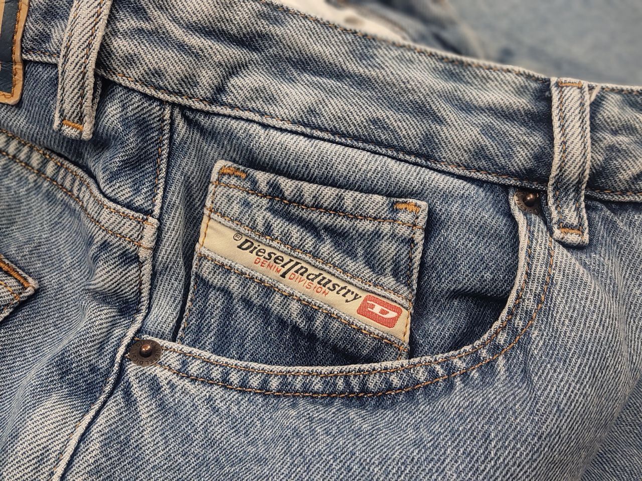 Diesel Diesel 1999 09c16 Relaxed Denim Wide-leg jeans Vintage Size 25" / US 0 / IT 36 - 14 Thumbnail