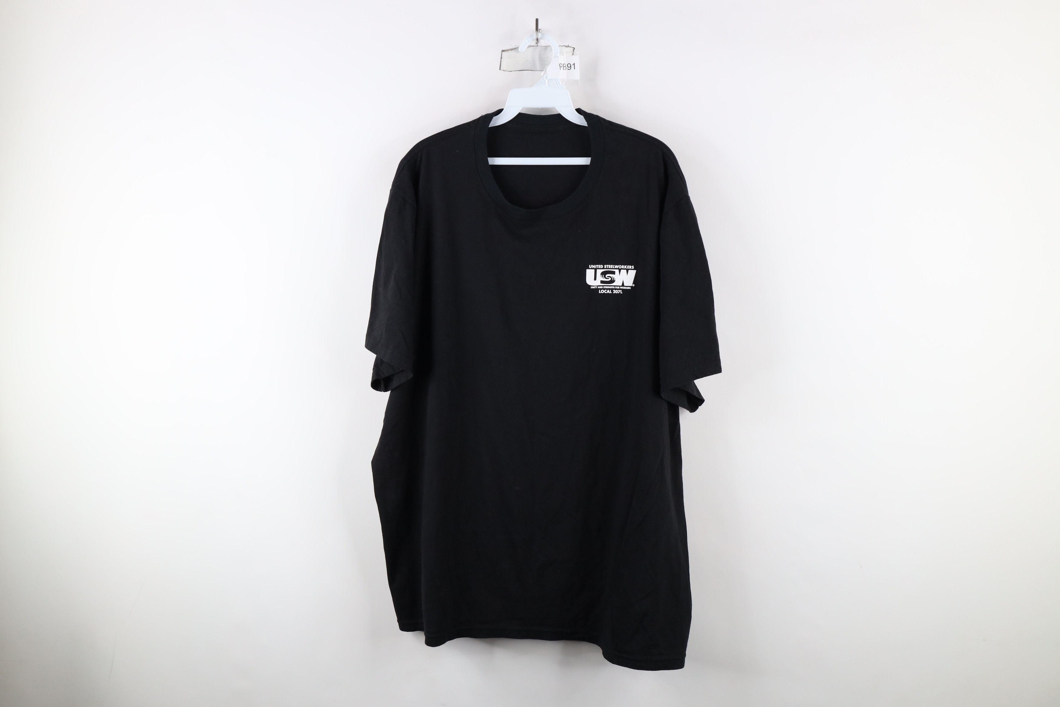 Vintage Streetwear USW Local 207L Union Dawg We Bite Back T-Shirt US Size US XXL / EU 58 / 5 - 1 Thumbnail