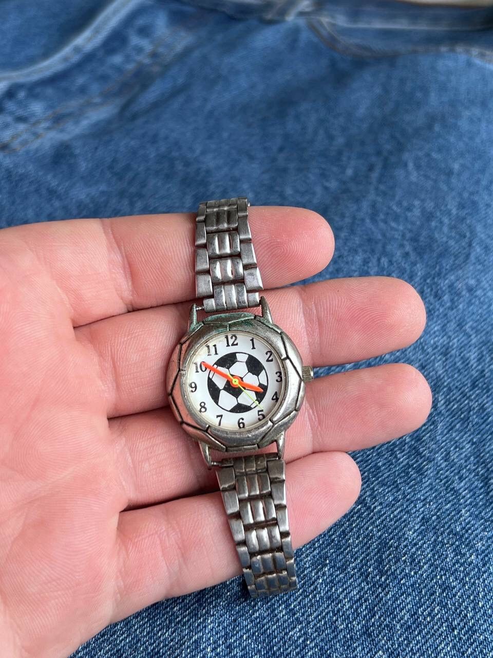Designer × Japanese Brand × Vintage Football Ball ⚽️ vintage watch Japan mvt 90s bracelet Watches Size ONE SIZE - 3 Thumbnail