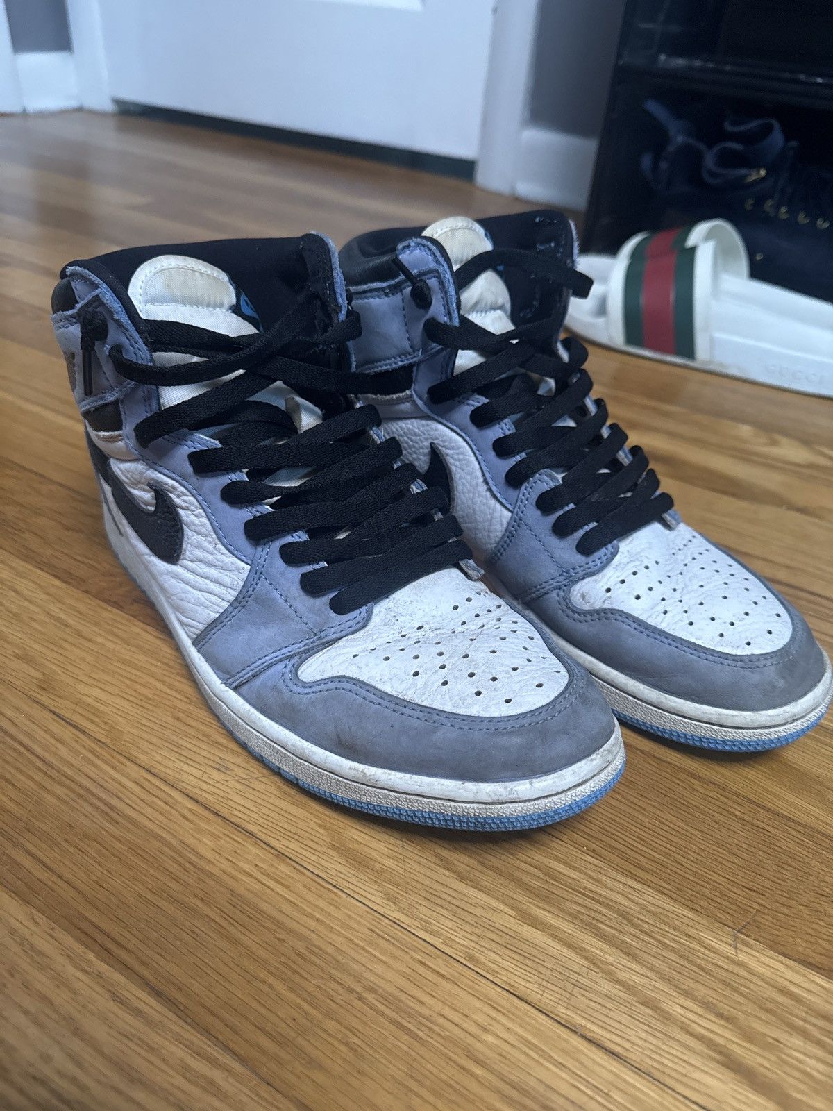 Nike Air jordan 1 retro highs University blue Size US 10 / EU 43 - 6 Thumbnail