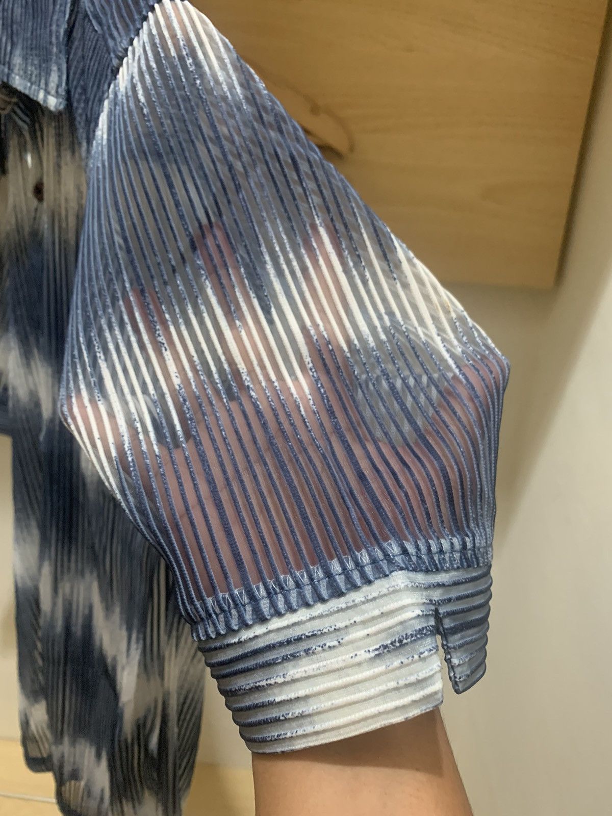 If Six Was Nine Vintage Japan nookady pleated gradation mesh sheer shirt Size US M / EU 48-50 / 2 - 6 Thumbnail
