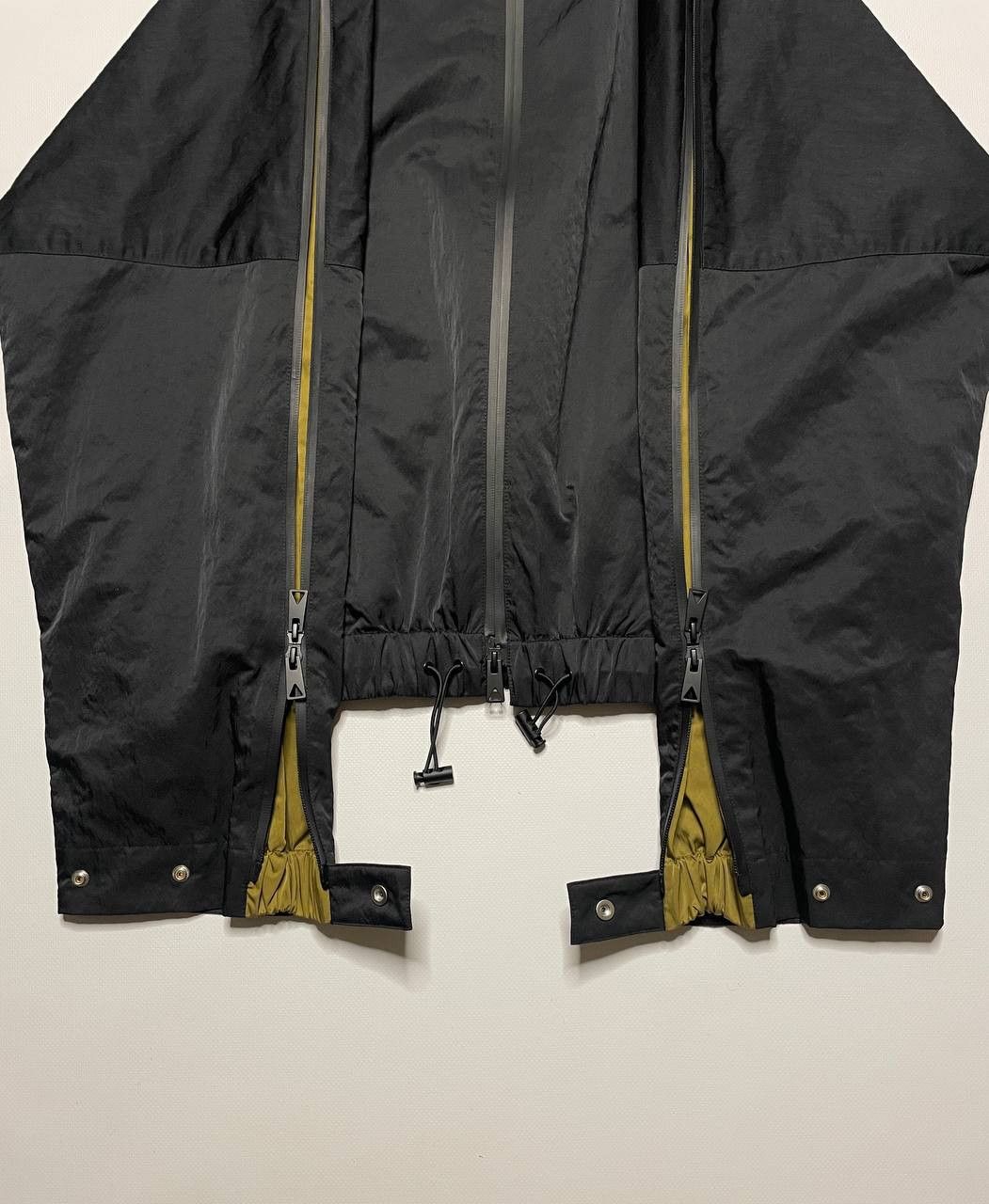 Bottega Veneta Bottega Veneta Nylon Tech Light Jacket NWT M Size US M / EU 48-50 / 2 - 7 Thumbnail