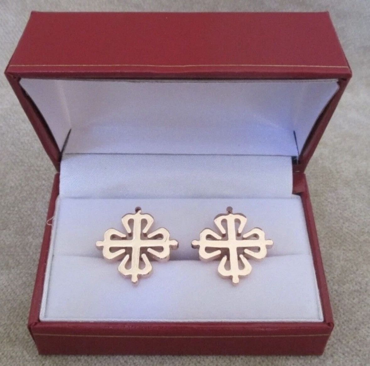 Patek Philippe Rose Gold Calatrava Concessionaire Cufflinks, Men's — image 2 of 5