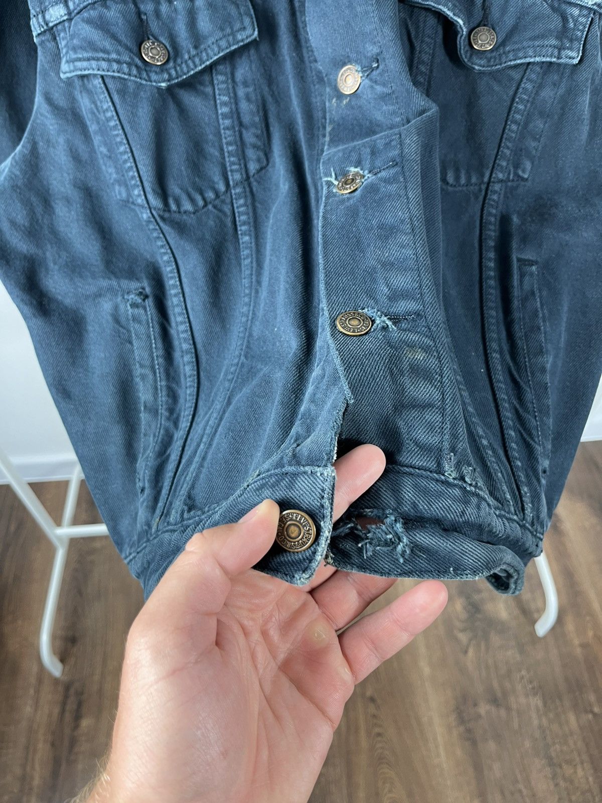 Levi's Vintage Levi’s Faded Green Denim Jacket Distressed Worn Look Size US L / EU 52-54 / 3 - 8 Thumbnail