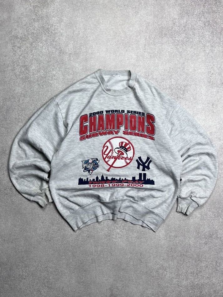 New York Yankees Vintage New York Yankees Boxy Crewneck 98-00 L Size US L / EU 52-54 / 3 - 1 Thumbnail