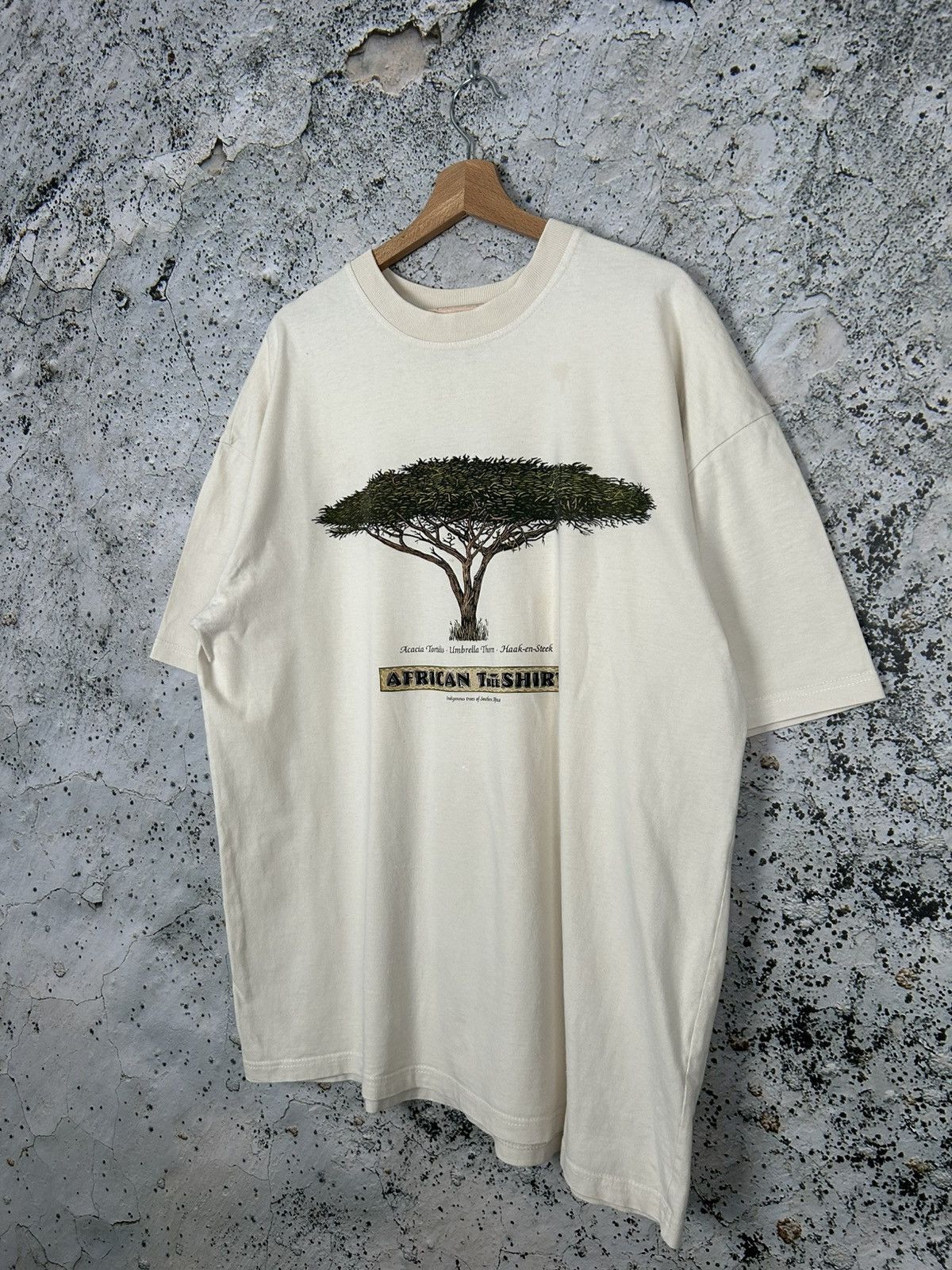 Vintage Vintage African Tree Graphic Tee 90s Boxy Baggy Streetwear Size US XL / EU 56 / 4 - 2 Thumbnail