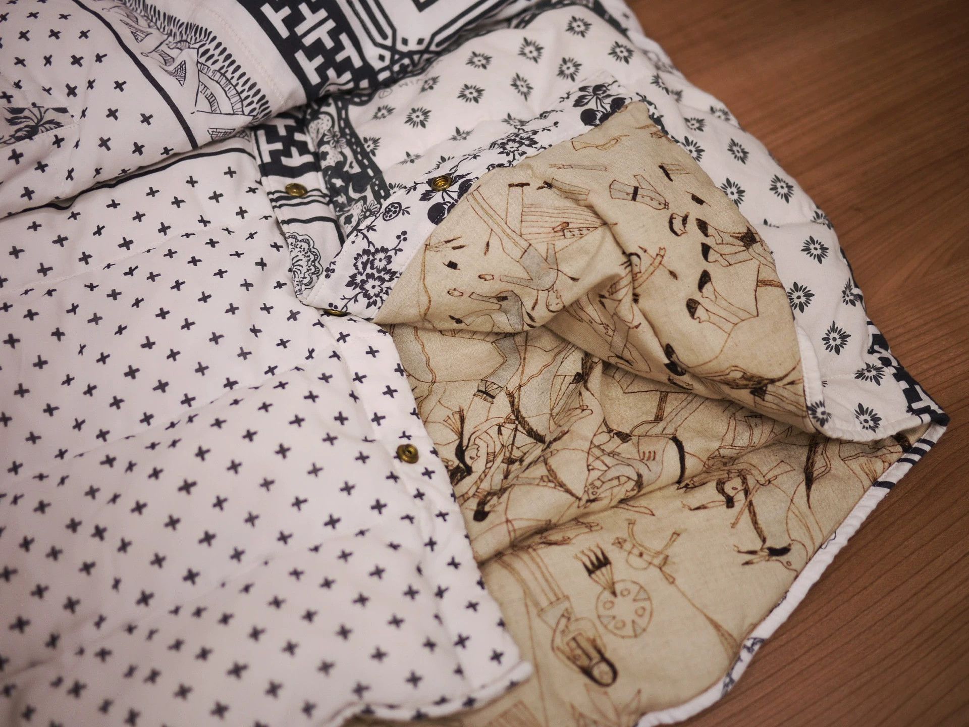 Visvim Visvim 18AW ICT Kerchief Down Jkt White Bandana 3 Size US L / EU 52-54 / 3 - 8 Thumbnail
