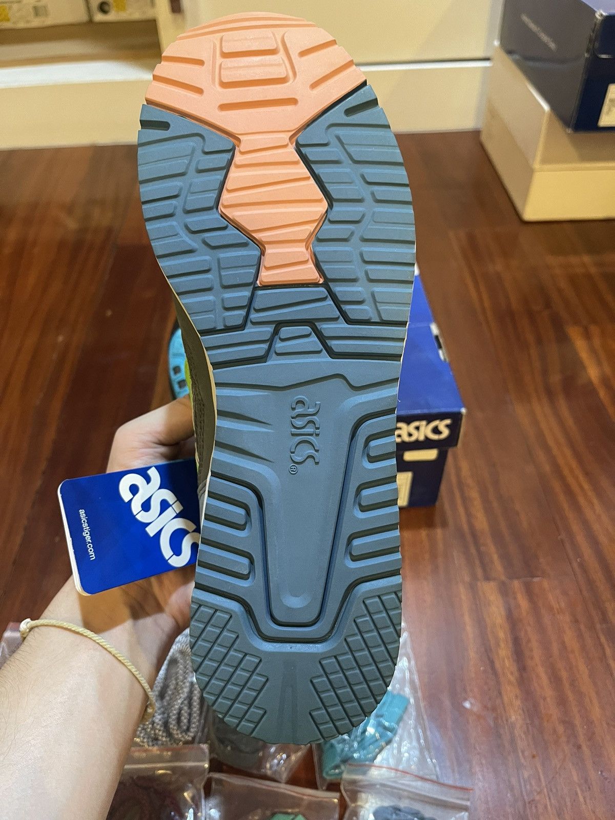 Asics × Kith × Ronnie Fieg New!!! Ronnie Fieg (Kith Founder)x ASICS Gel Lyte 3 Size US 9.5 / EU 42-43 - 14 Thumbnail