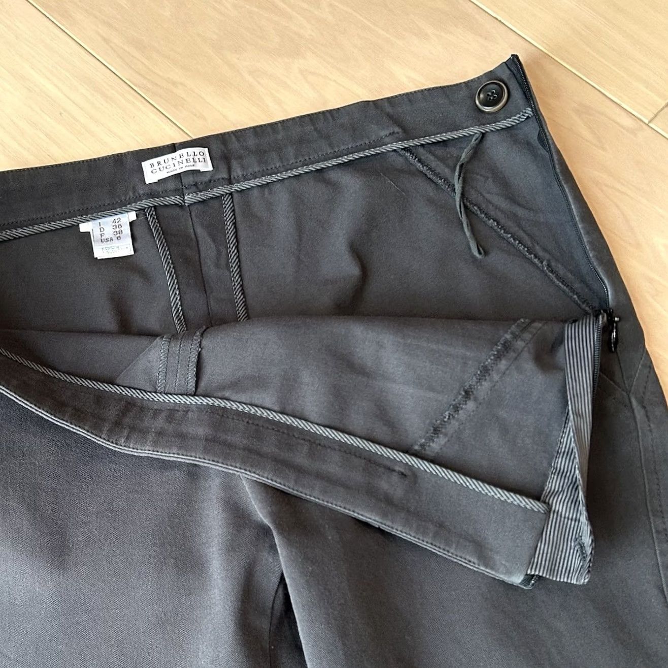 Brunello Cucinelli Brunello Cucinelli Slim Straight Cotton Trousers Distressed Womens USA 6 Size 28" / US 6 / IT 42 - 3 Thumbnail