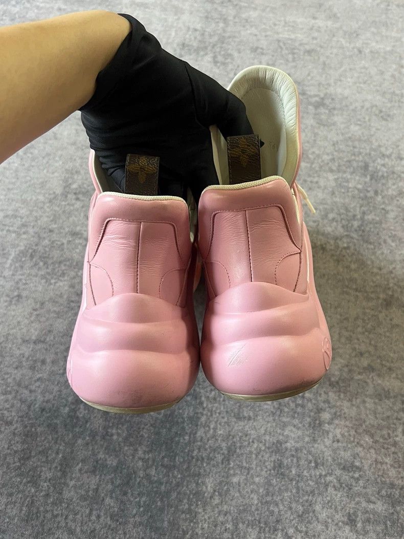 Louis Vuitton Louis Vuitton size 36.5 Pink gradient logo dad shoes Size US 5 / EU 37 - 7 Thumbnail