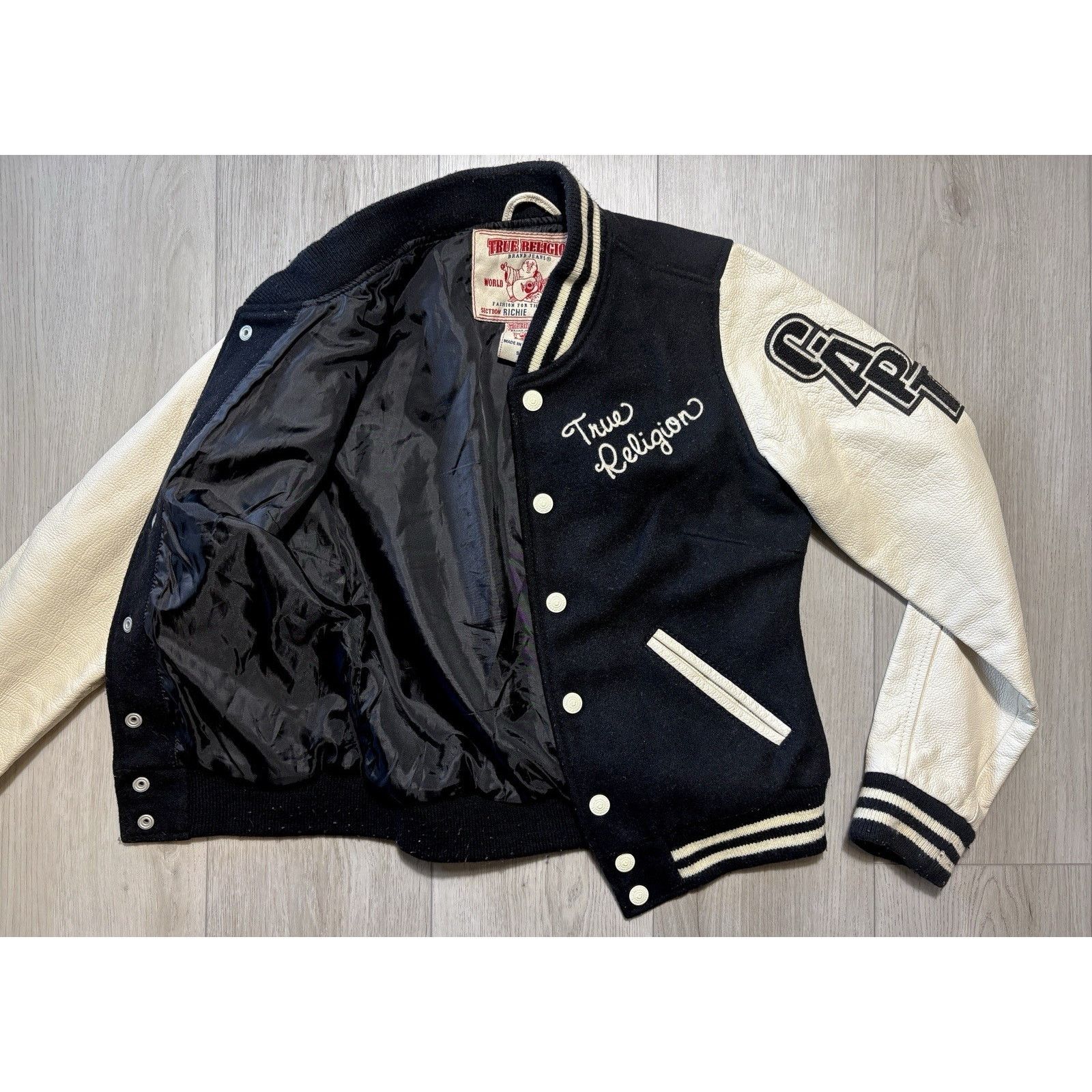 True Religion Y2K True Religion Varsity Letterman Jacket Wool Womens Small Size S / US 4 / IT 40 - 3 Thumbnail