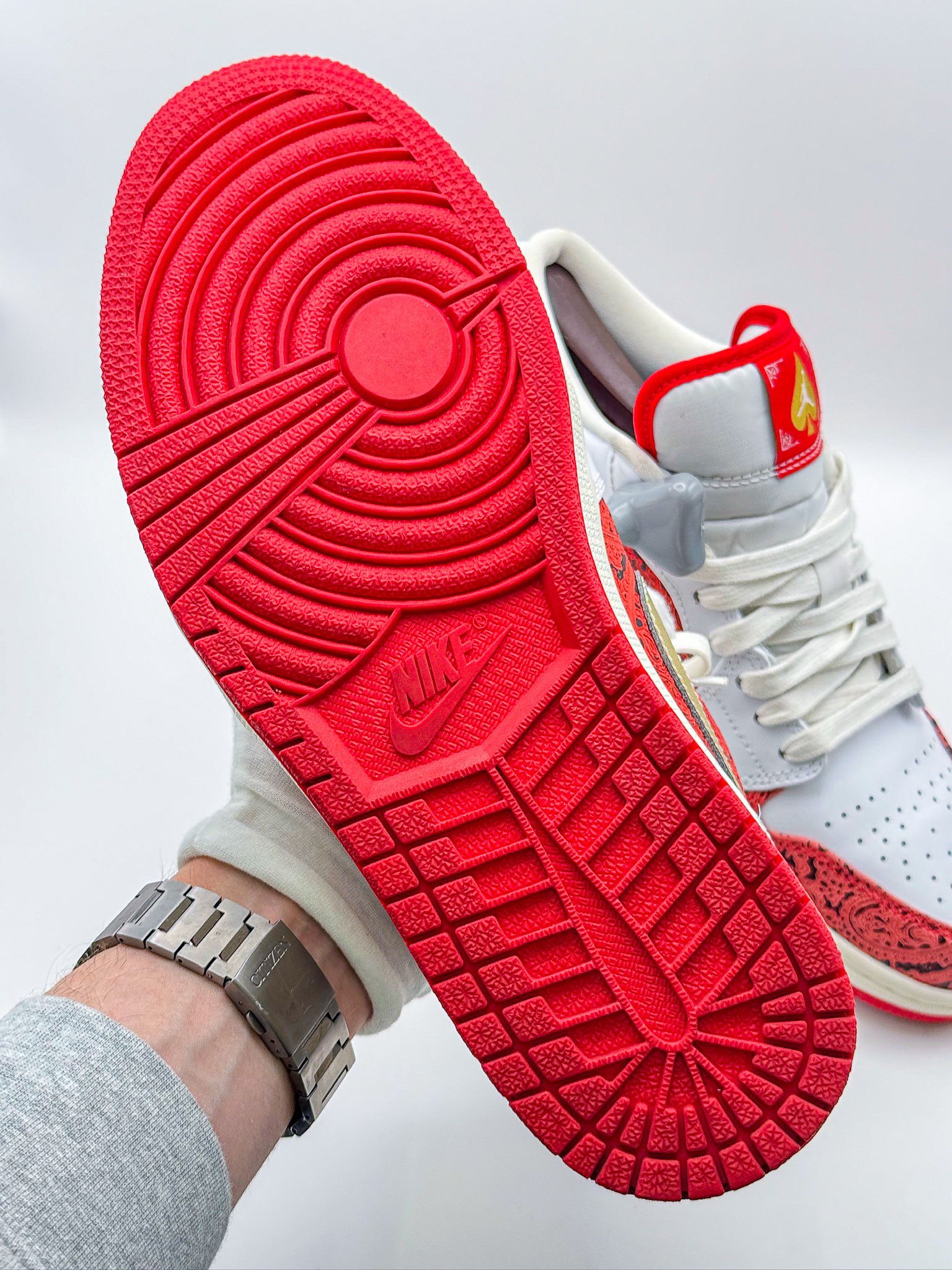 Nike Nike Air Jordan 1 Low SE White Red "Spades" Sneakers Size US 8 / EU 41 - 6 Thumbnail