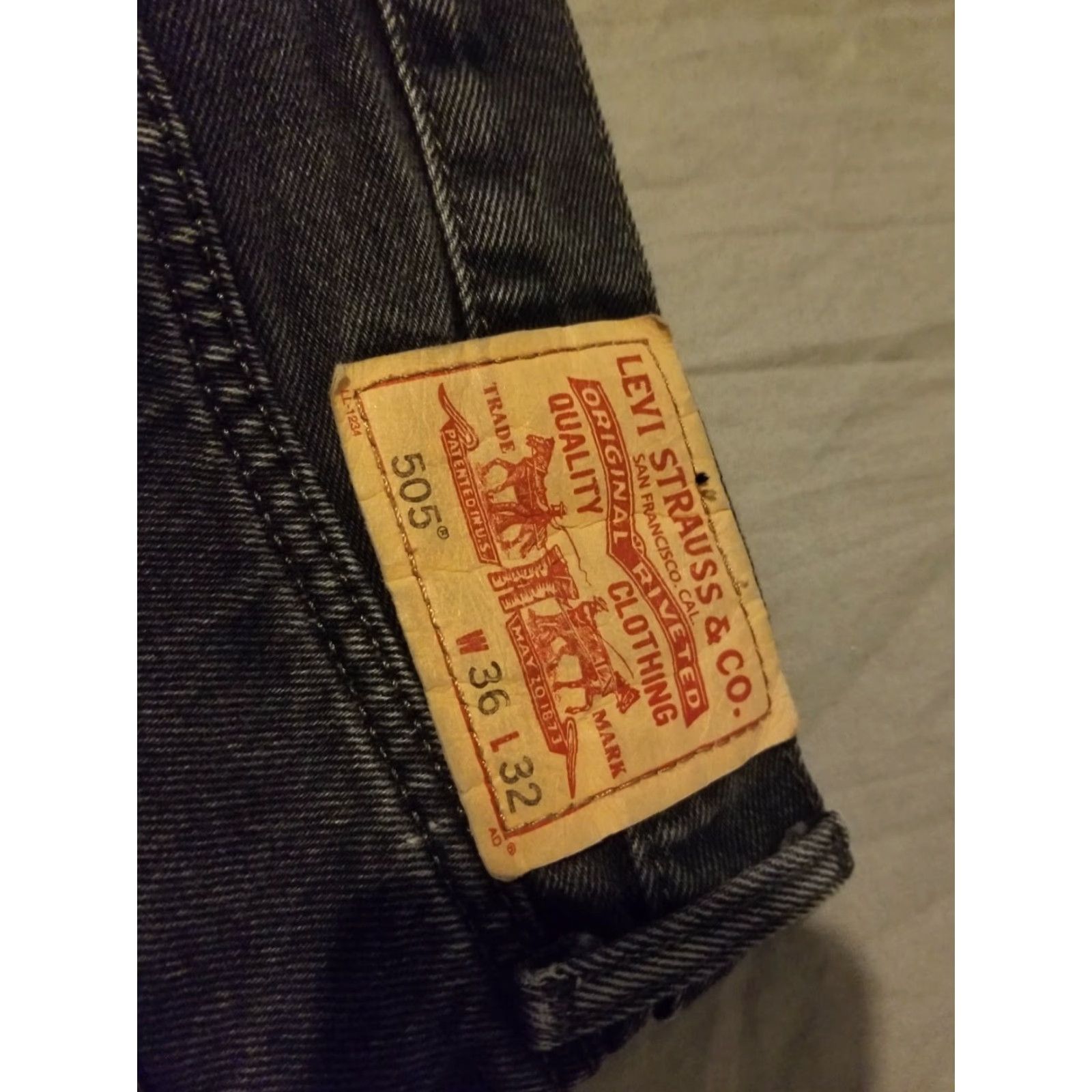 Levi's **Levi's 505 Men's Regular Straight Black Jeans 36x32** User: Levi's 505 Men's Regular Straight Black Jeans 36x32 Size US 36 / EU 52 - 3 Thumbnail