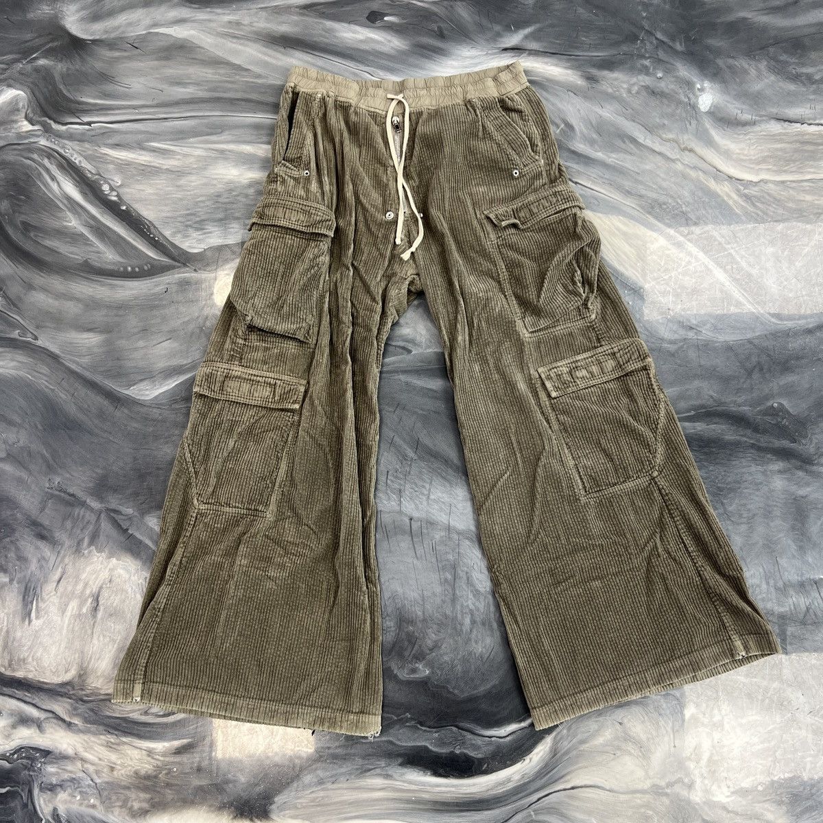 パンツ Rick owens drkshdw Corduroy cargo pants Rick Owens Drkshdw - Corduroy Double Cargo Jumbo Belas Pants | HBX