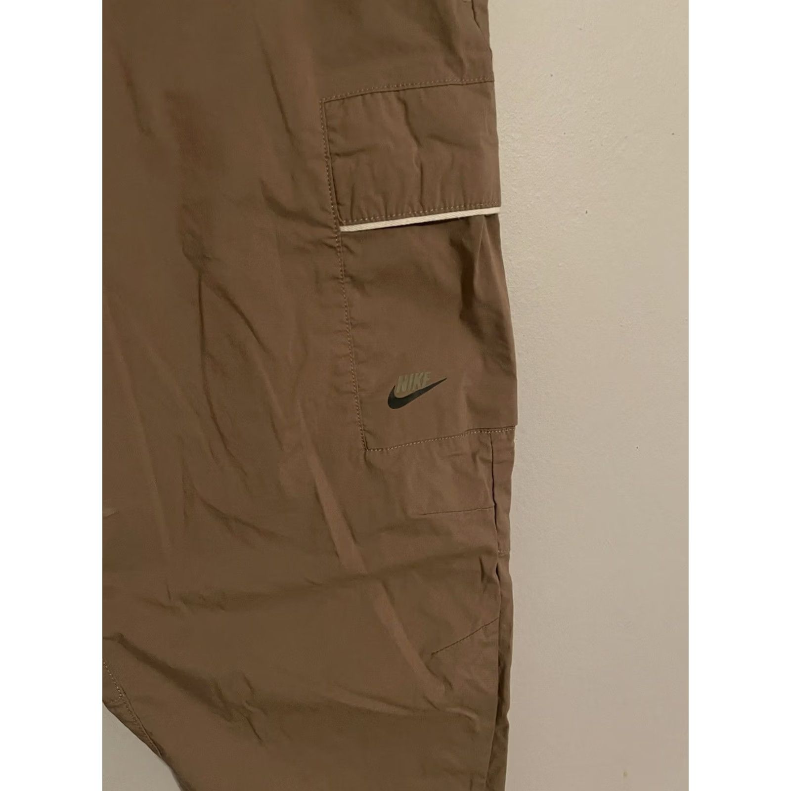 Nike Nike Sportswear Essential Utility Cargo Pants Khaki DD7034-208 34x28 Men's Size US 34 / EU 50 - 3 Thumbnail
